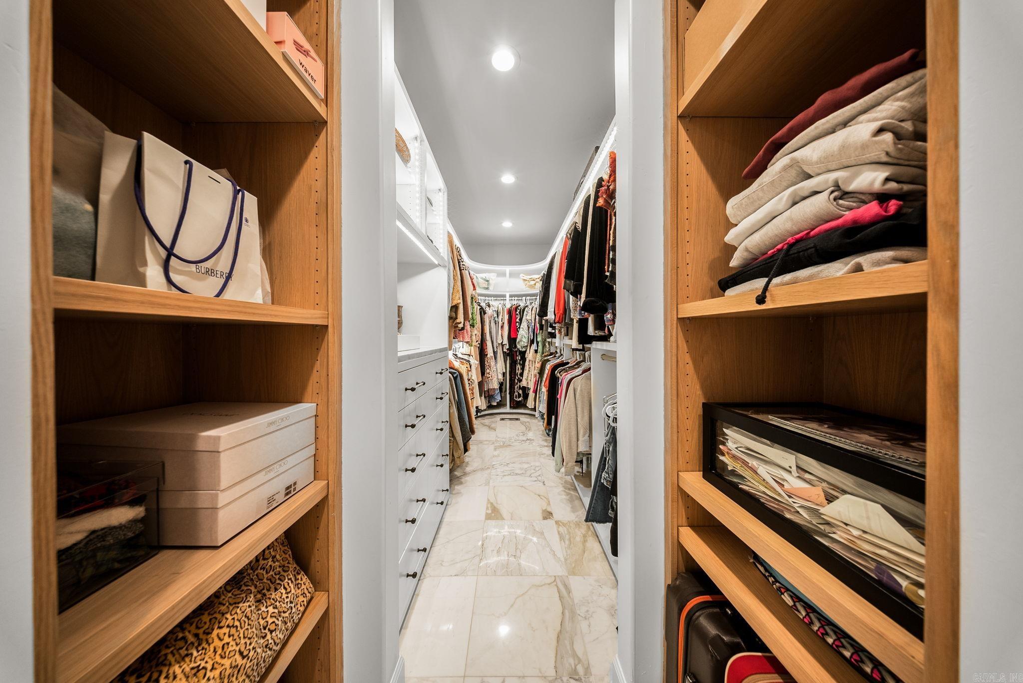 CHENAL VALLEY SOLOGNE CIRCLE - Residential