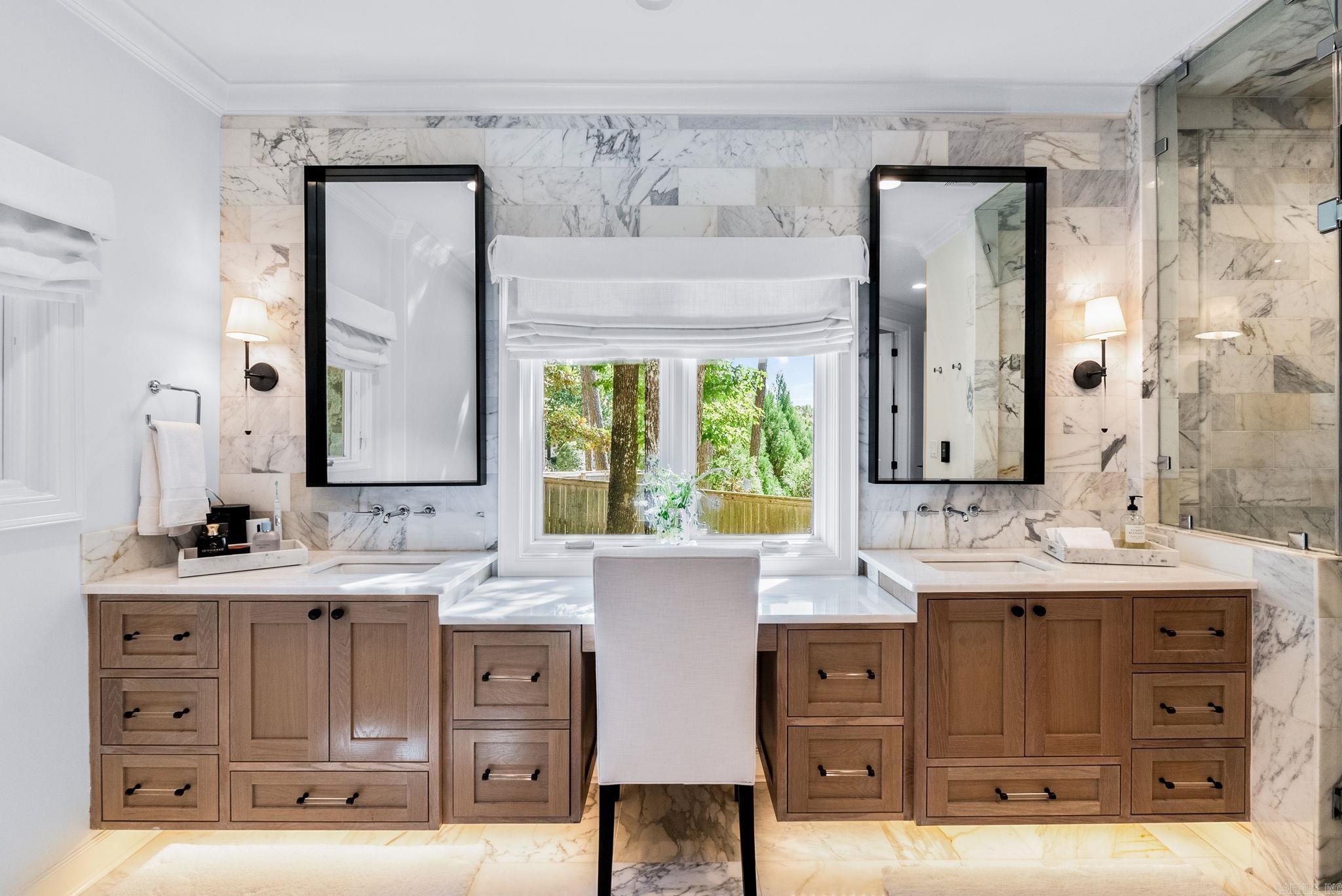 CHENAL VALLEY SOLOGNE CIRCLE - Residential