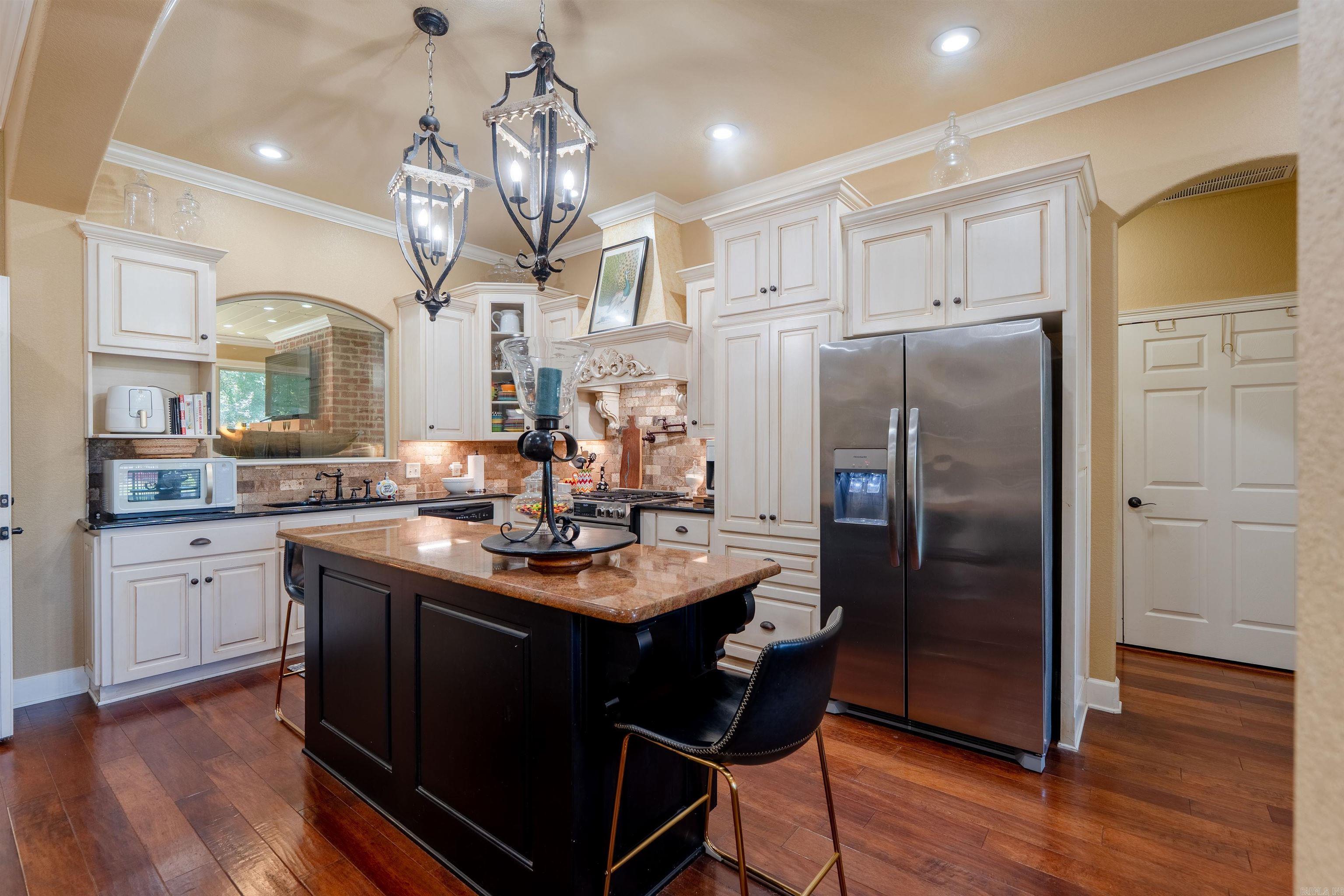 SADDLEBROOK EST - Residential