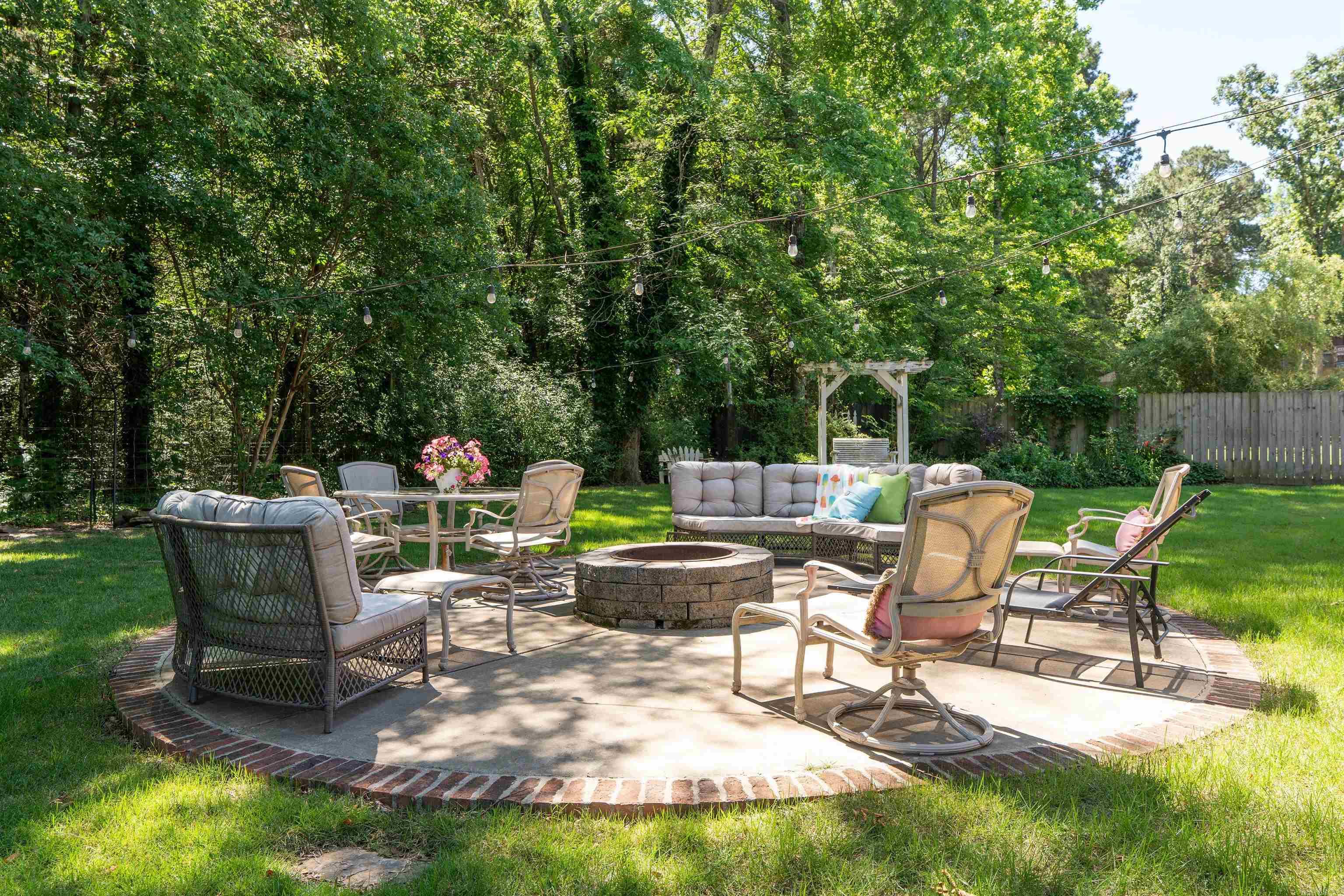 SADDLEBROOK EST - Residential