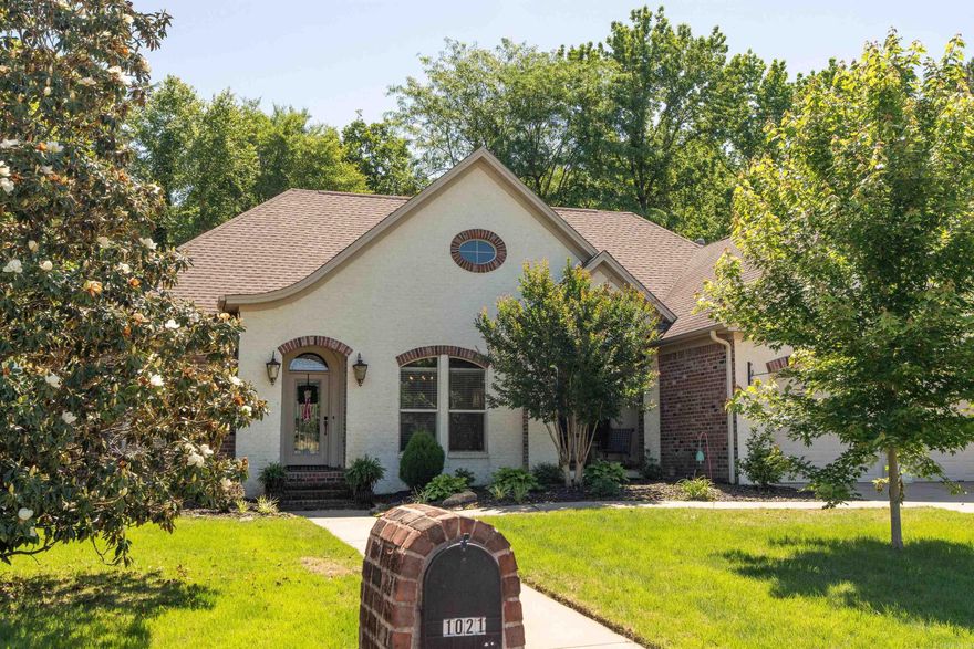 Welcome to this stunning 3-bedroom, 2-bath home featuring a desirable split-bedroom layout and an open-concept floor plan designed for comfortable living and entertaining. Located in a newer neighborhood on the west side of Searcy, this home combines charm, privacy and modern convenience.  The spacious kitchen offers a casual eat-in dining area, while a separate dining room provides the perfect setting for gatherings and special occasions.  One of the home's standout features is the large sun porch with a cozy fireplace, offering year-round enjoyment and beautiful views of the backyard. Step outside to your private outdoor retreat featuring a patio, fire pit, and a wooded backdrop that provides exceptional privacy and a peaceful setting.