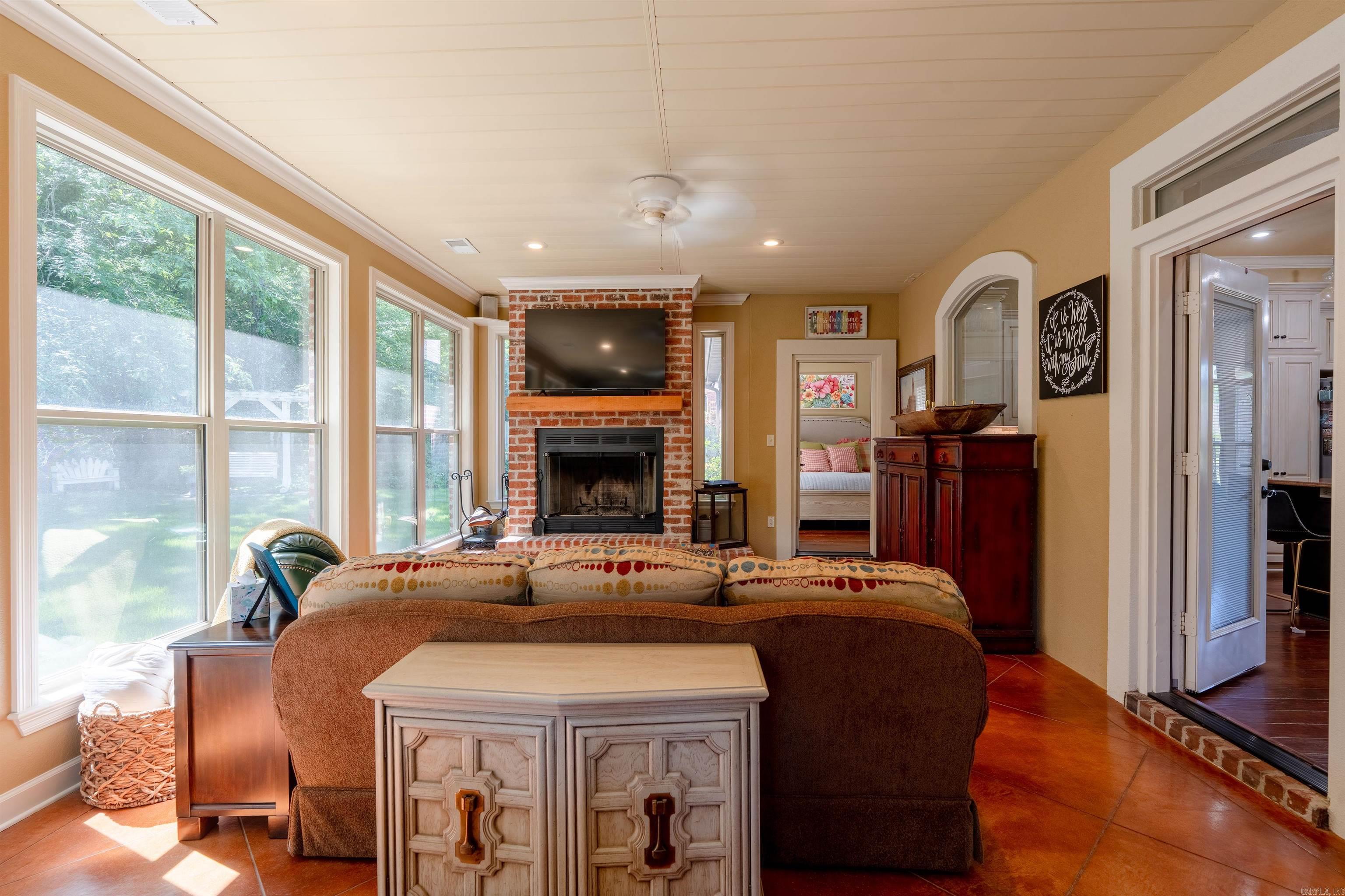 SADDLEBROOK EST - Residential