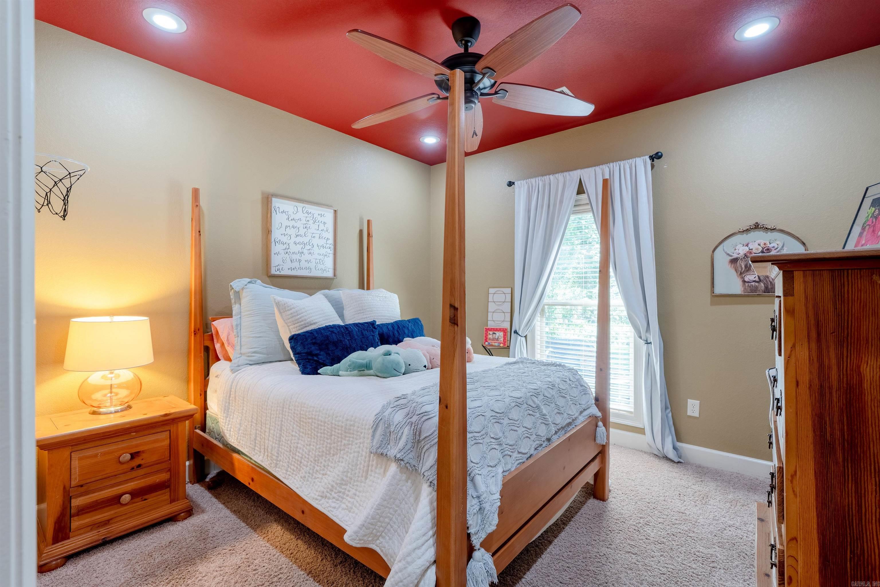 SADDLEBROOK EST - Residential