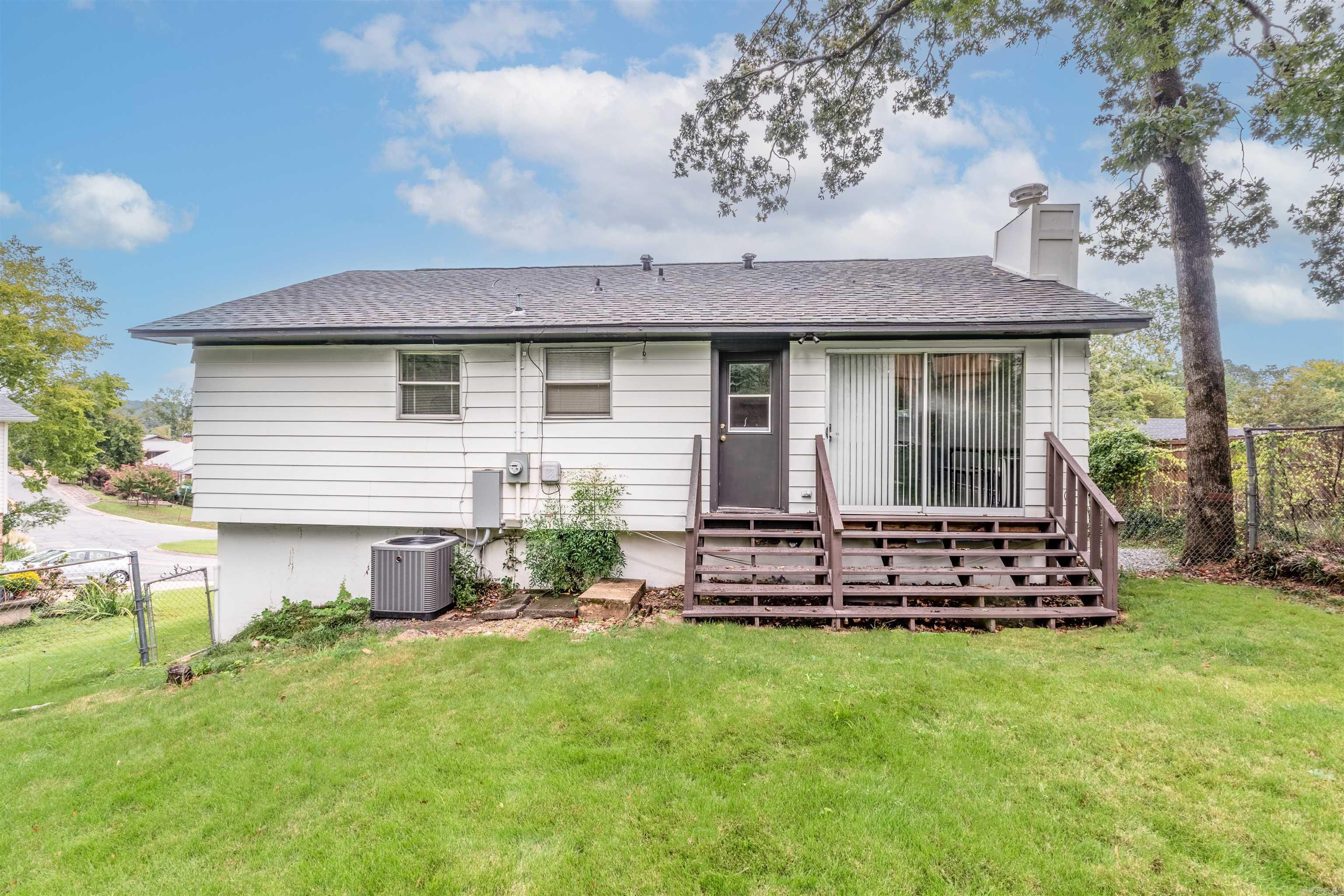 WILTON HGTS - Residential