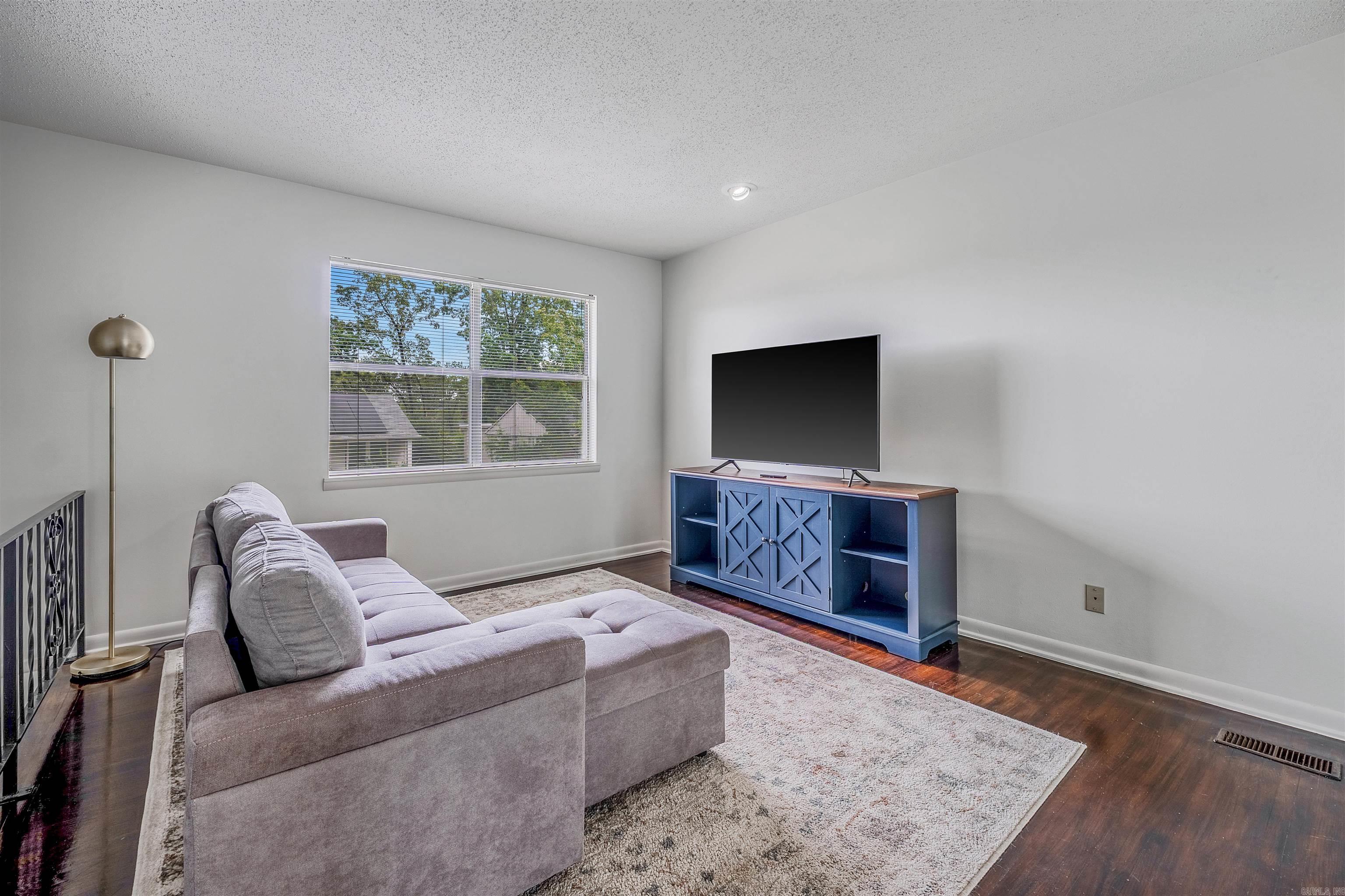 WILTON HGTS - Residential