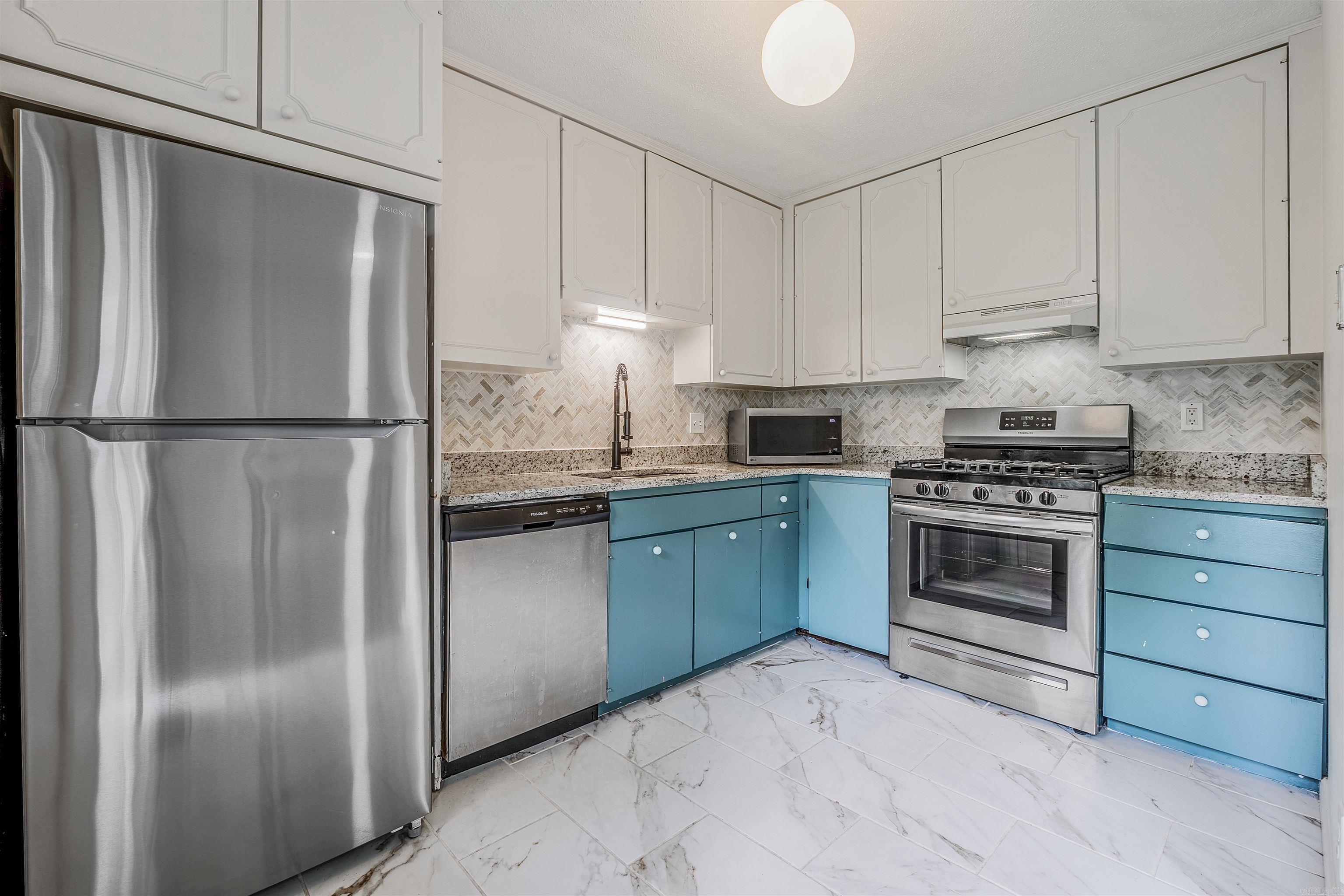 WILTON HGTS - Residential