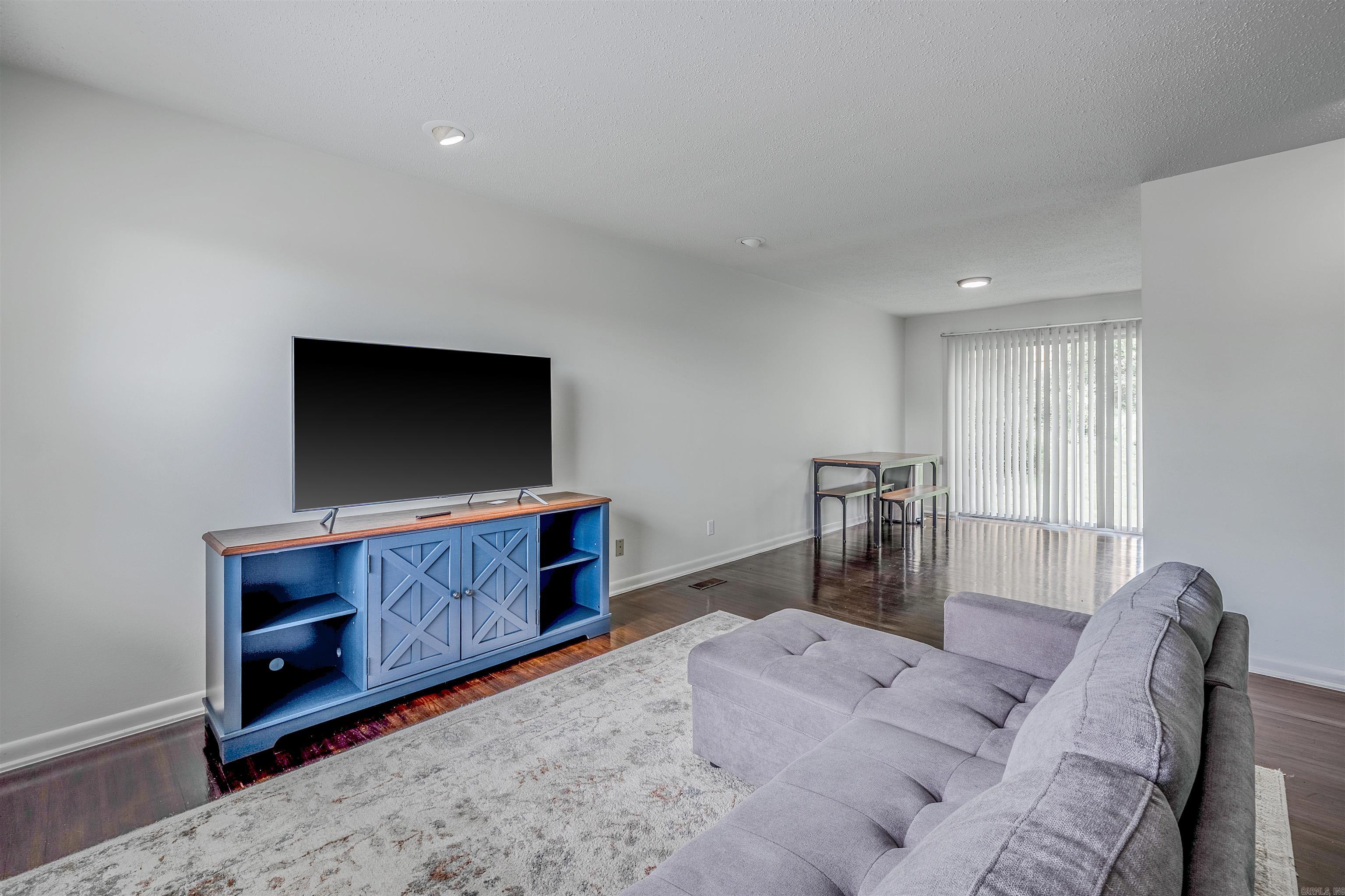 WILTON HGTS - Residential