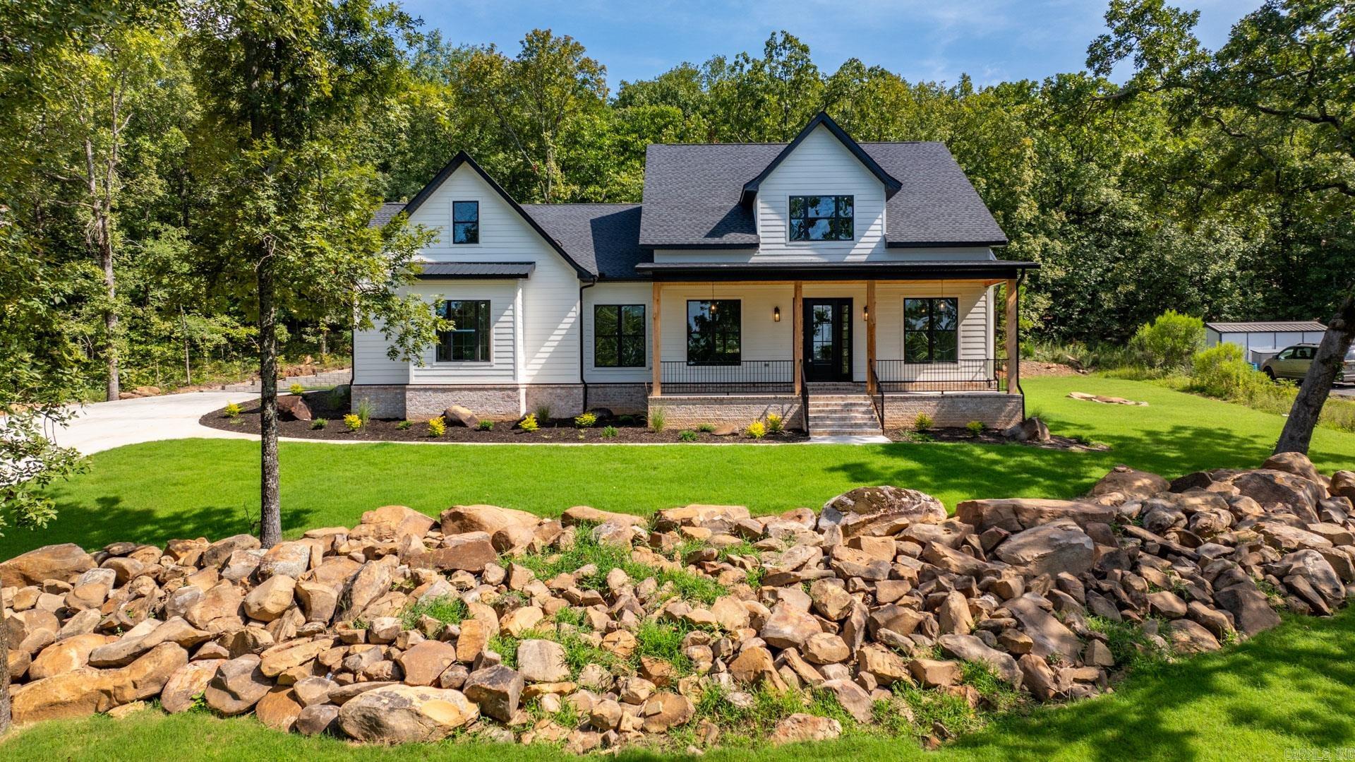 SPRING VALLEY - Residential