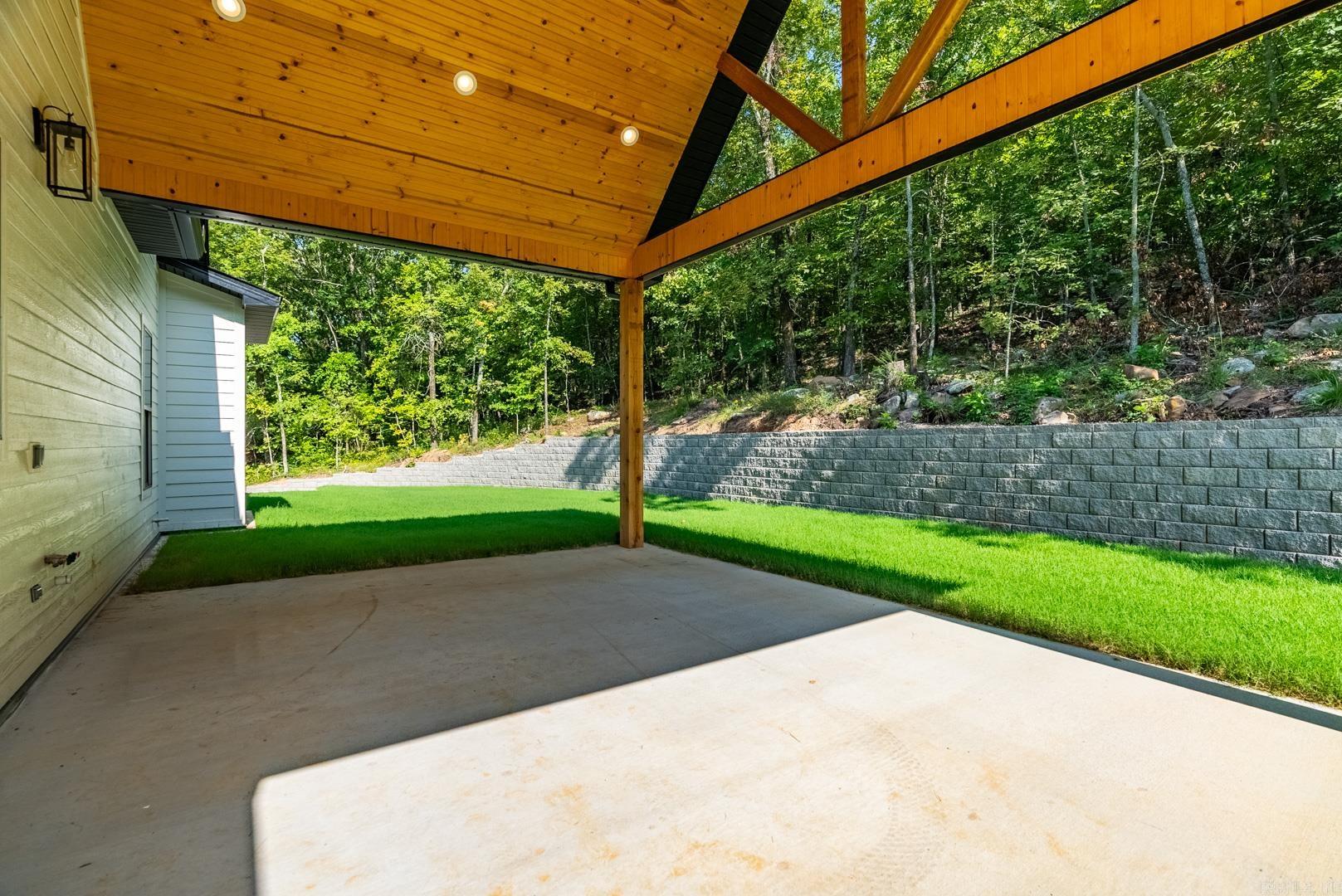 SPRING VALLEY - Residential