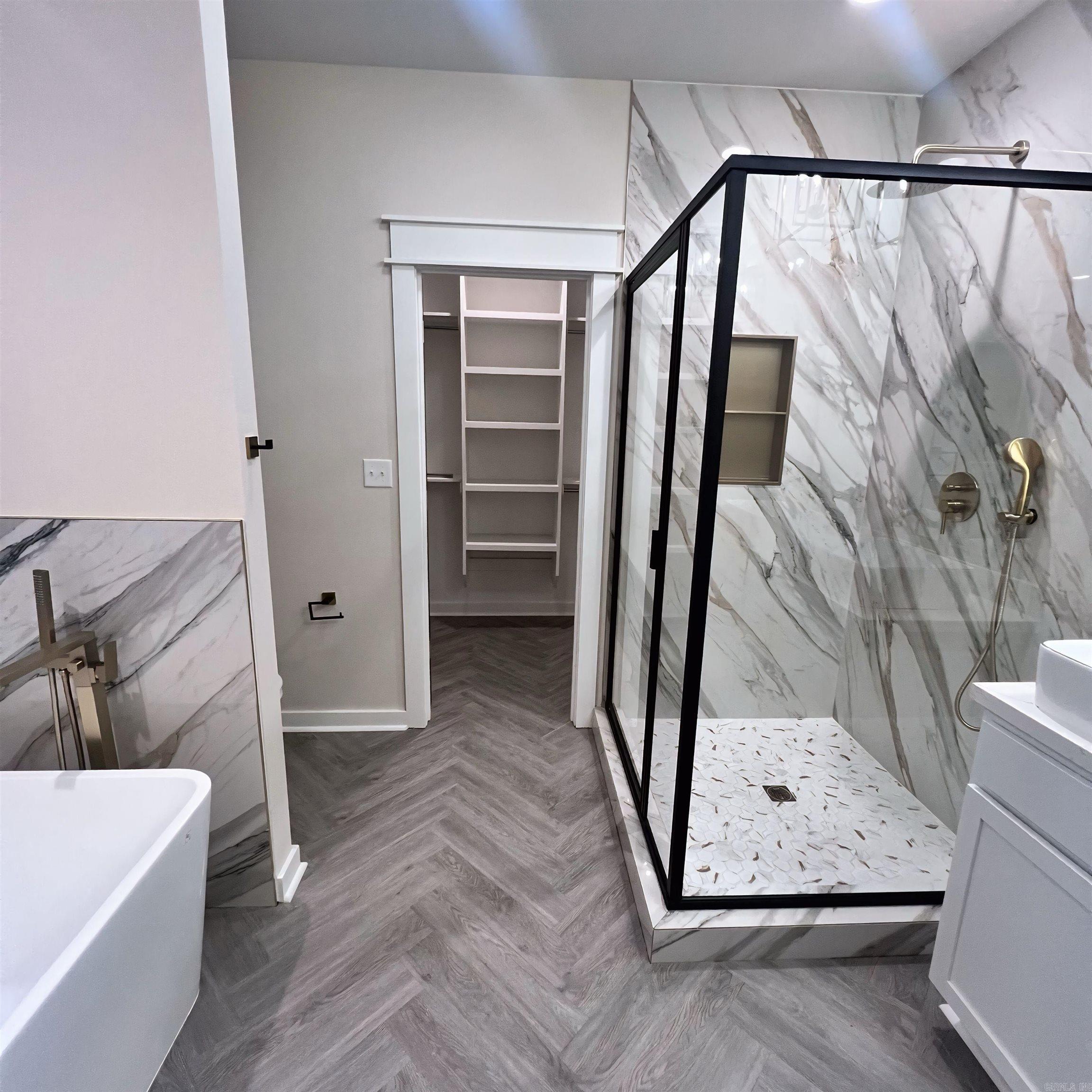 Kanis Village Phase 1 - Residential