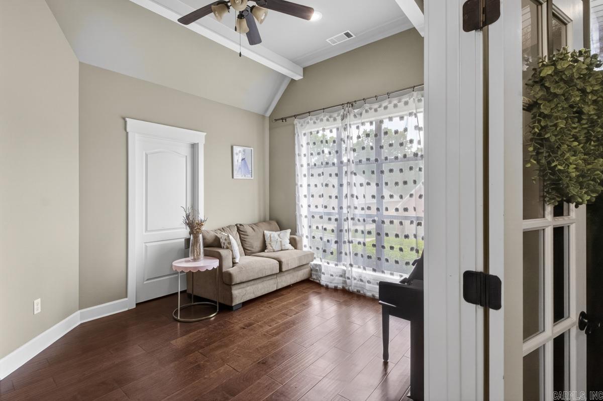 WOODLANDS EDGE - Residential