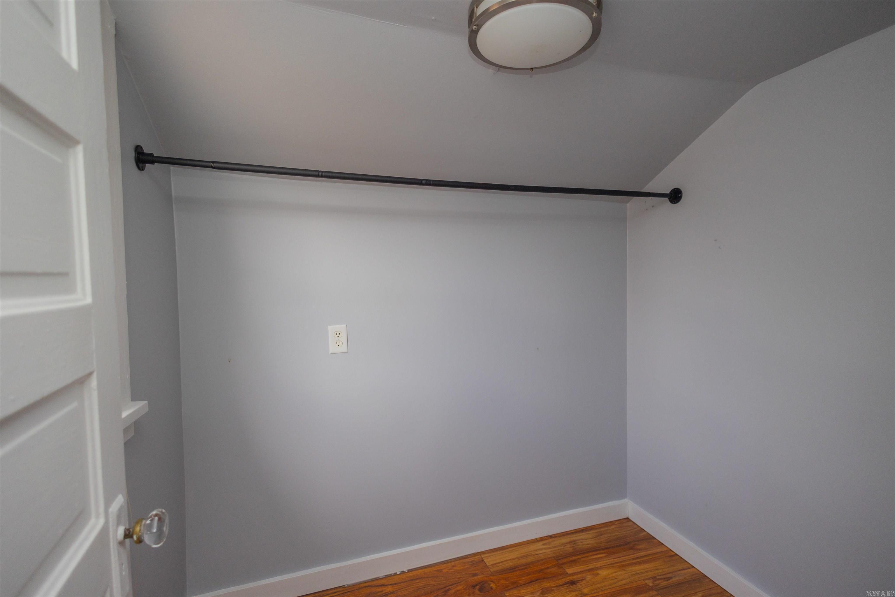 STIFFTS C S - Residential