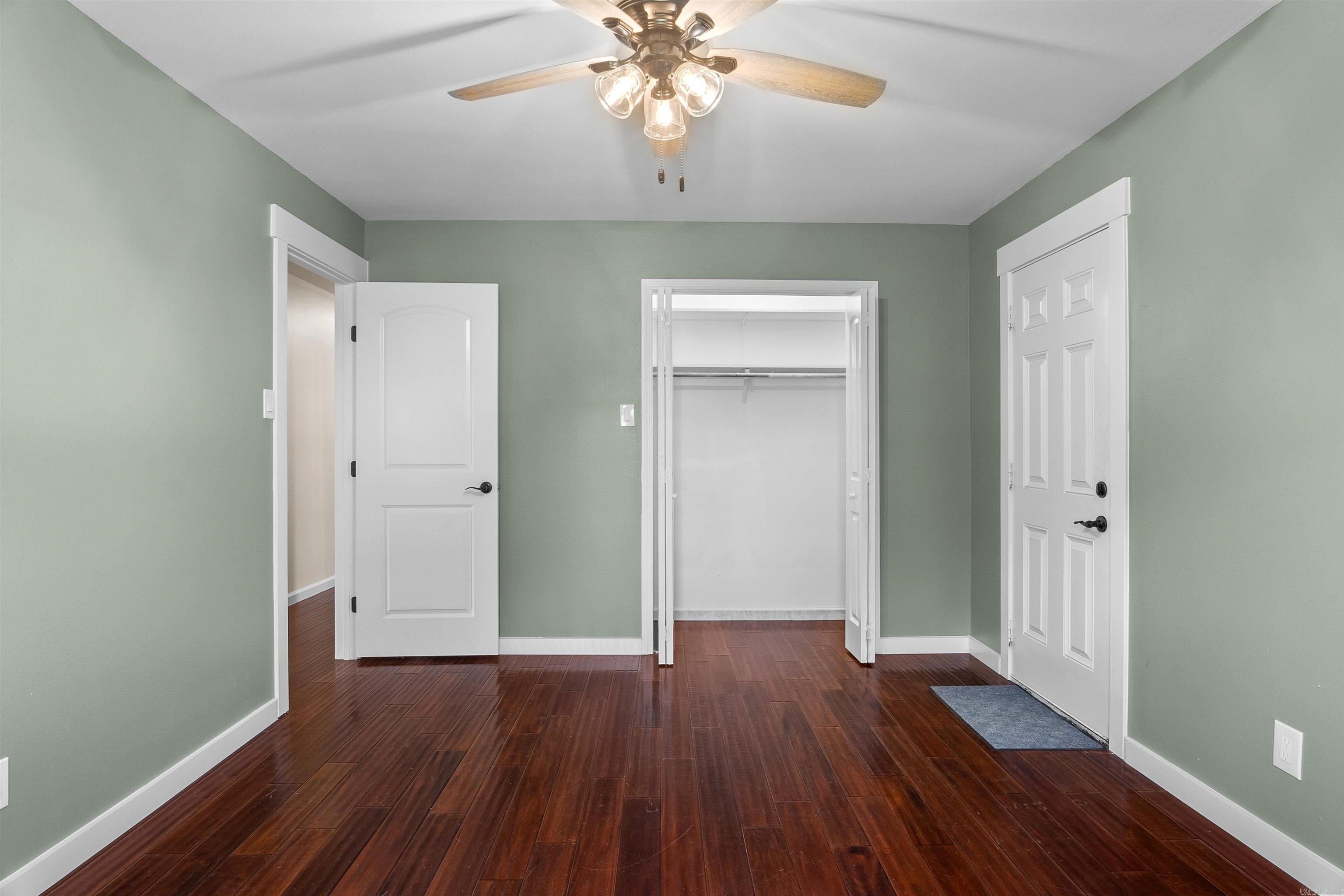 COUNTRY WOOD UNIT - Residential