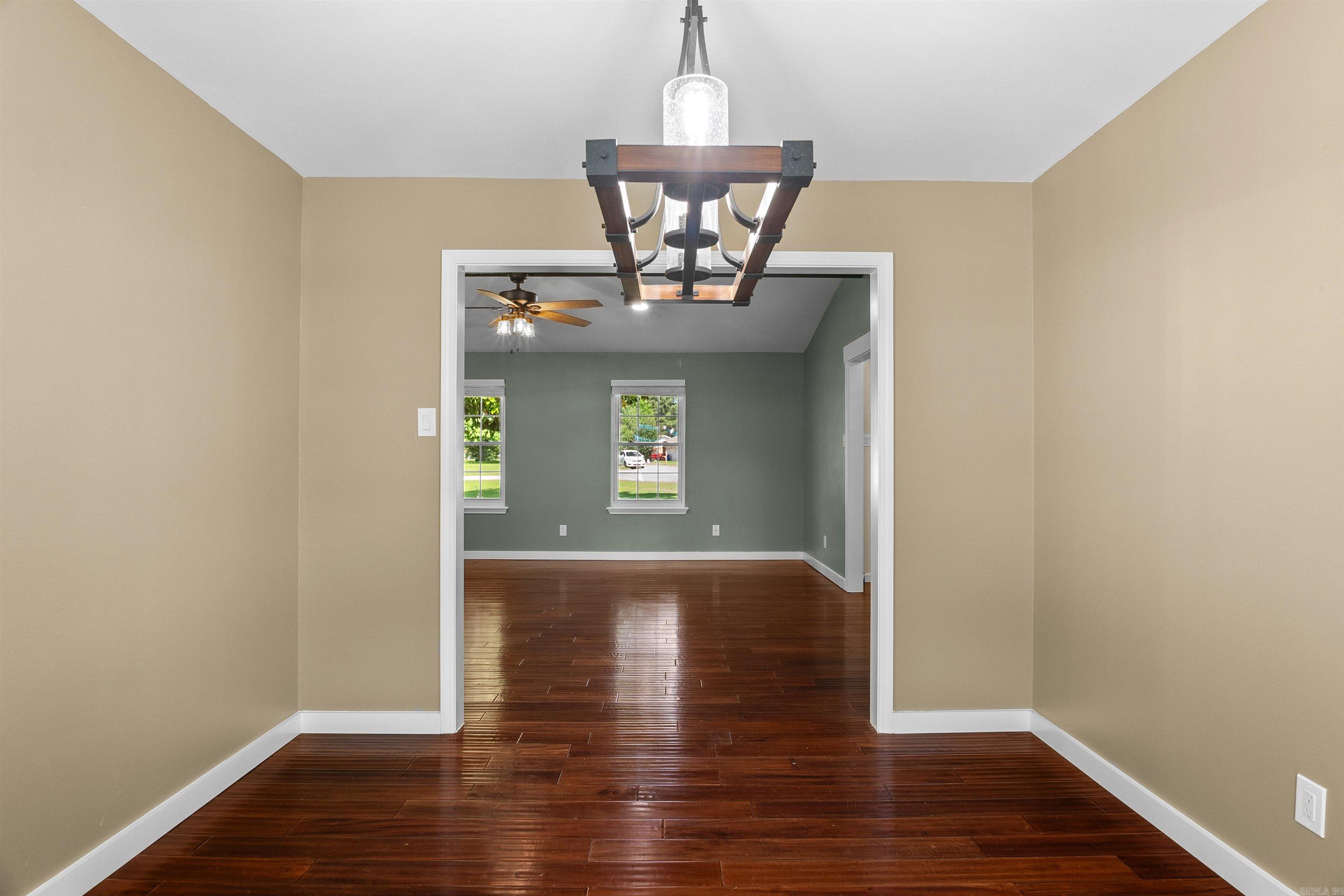COUNTRY WOOD UNIT - Residential