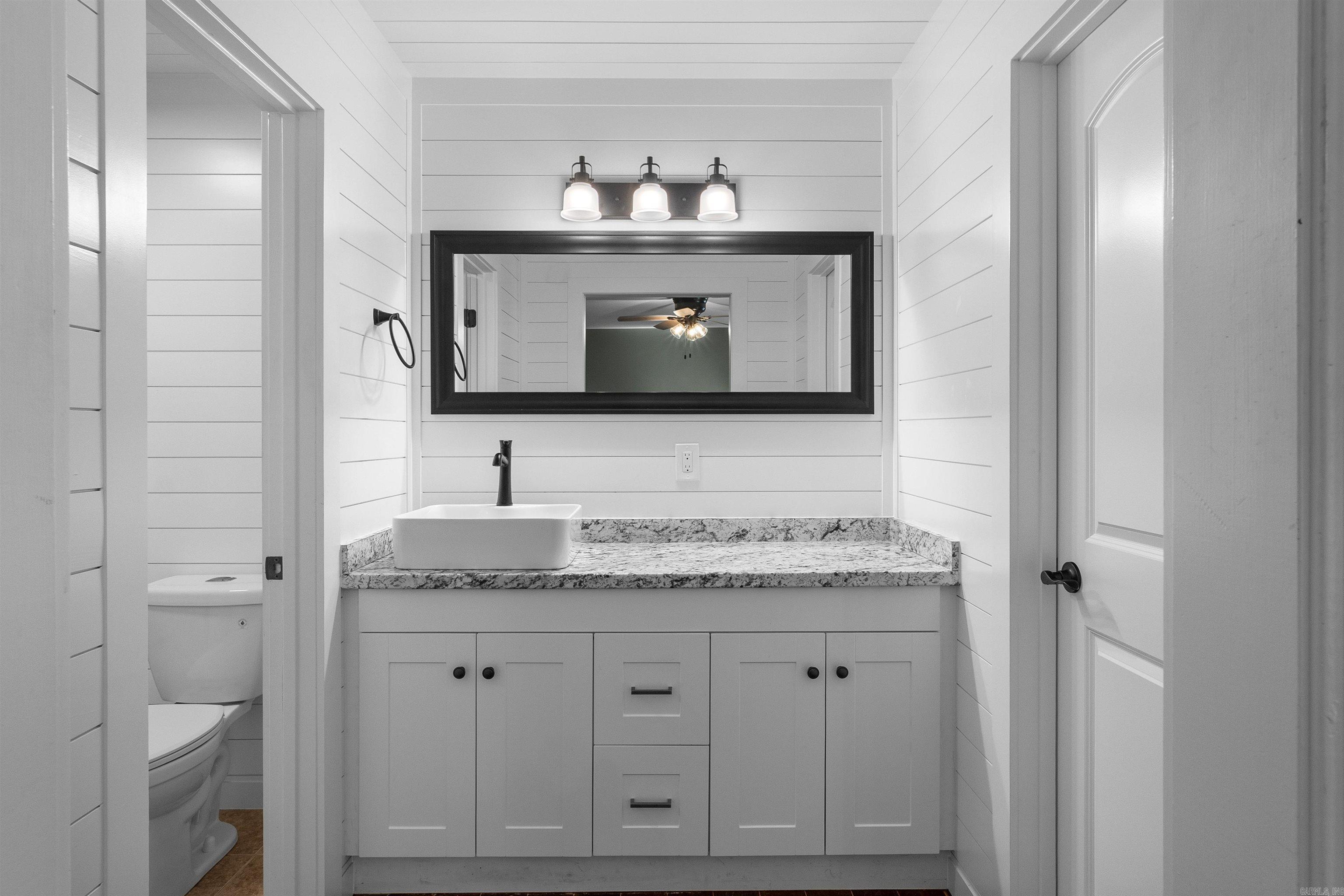 COUNTRY WOOD UNIT - Residential