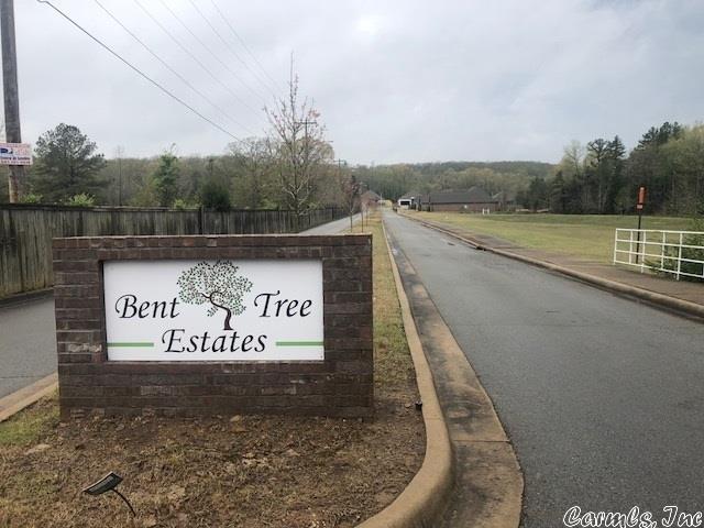 Beautiful Bent Tree Estates in Sherwood Arkansas, located at Kellogg and Batesville Pike. Just minutes from military bases, shopping on JFK, McCain, I—40 and Highway 67. Subdivision living with a true country feel. For builder information on 74 breathtaking home sites contact us today. There are 69 lots available at $22,000.00 each and 5 lots with breathtaking views available at $50,000.00 each.