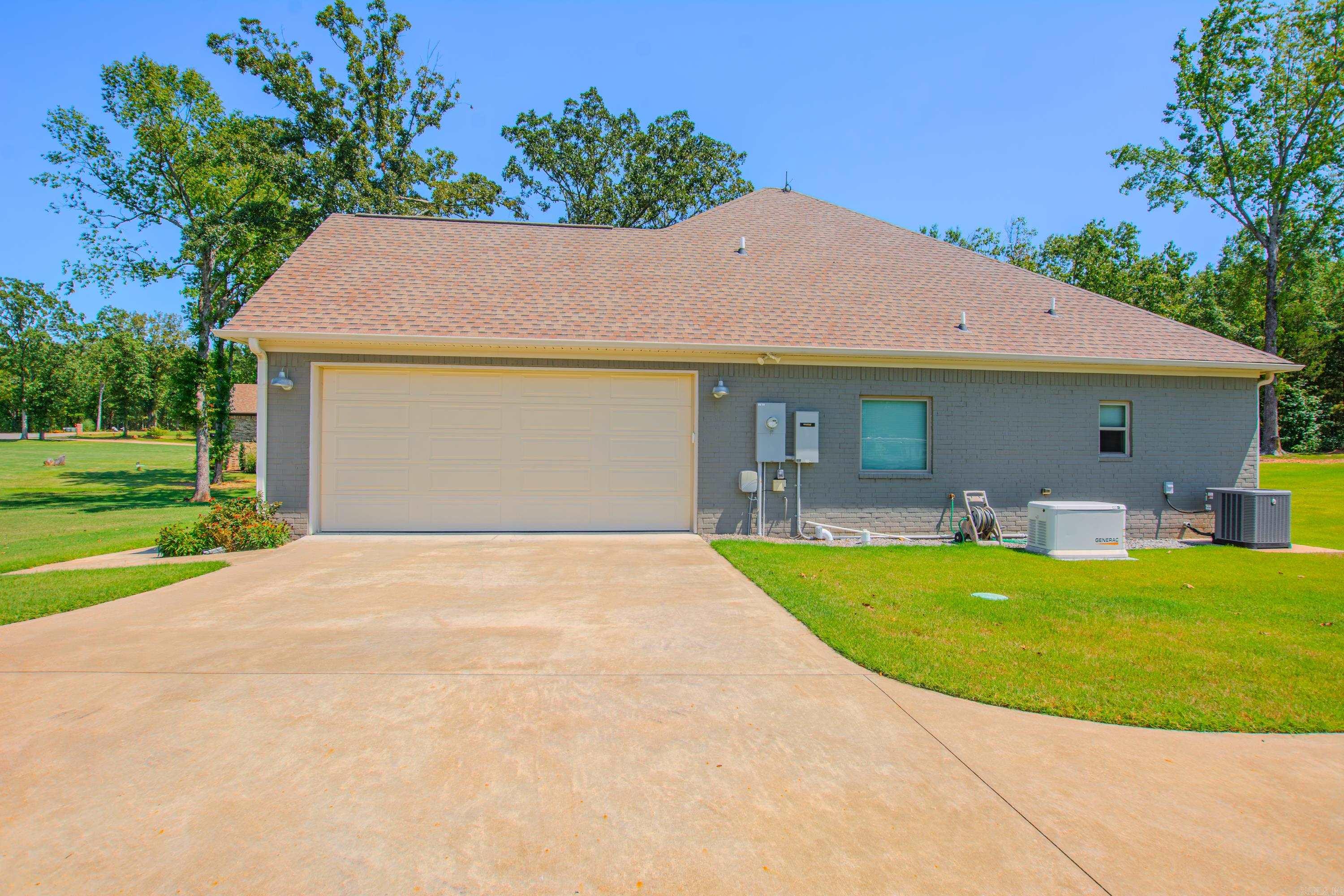 REYNOLDS PARK PLACE - Residential