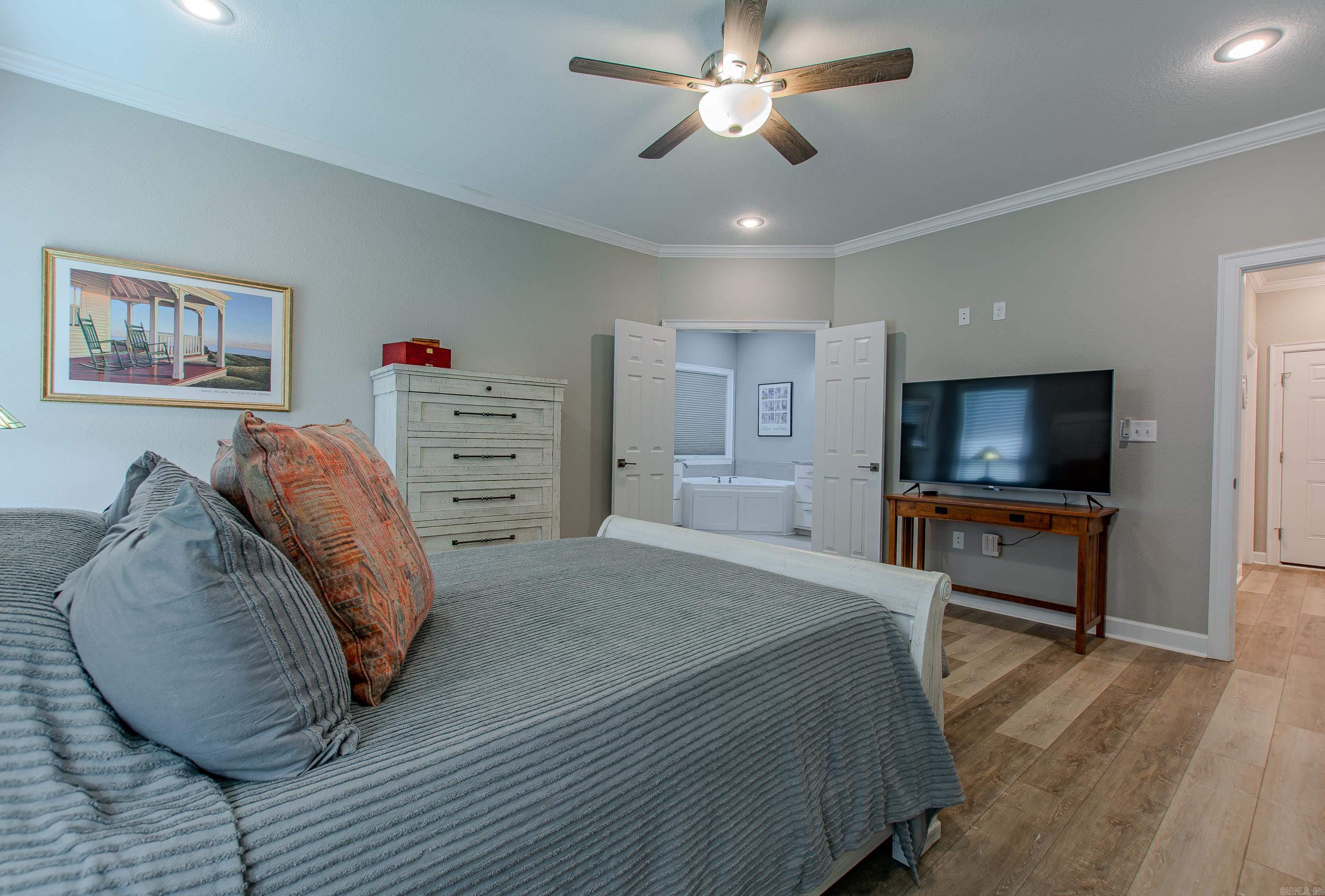 REYNOLDS PARK PLACE - Residential