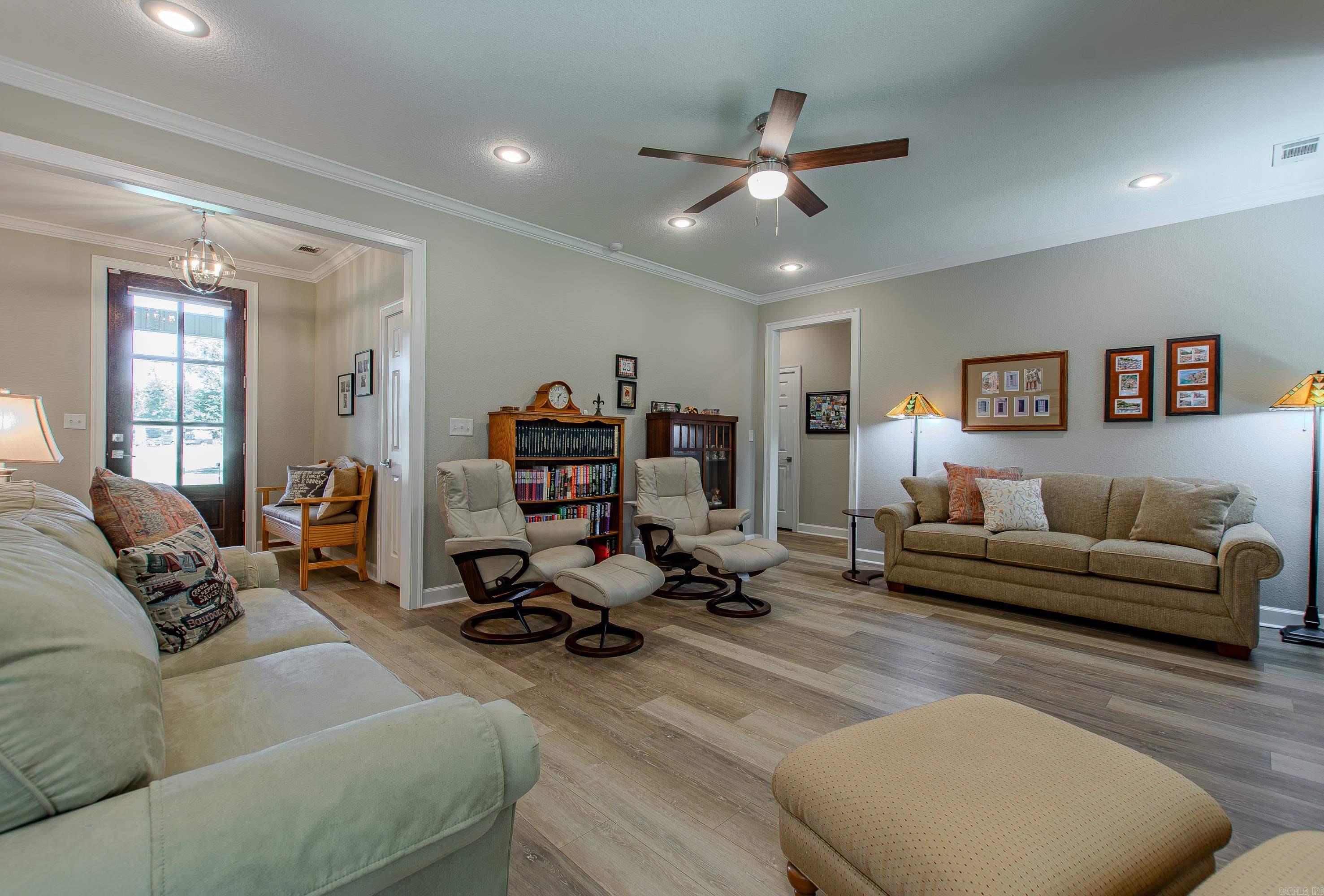 REYNOLDS PARK PLACE - Residential