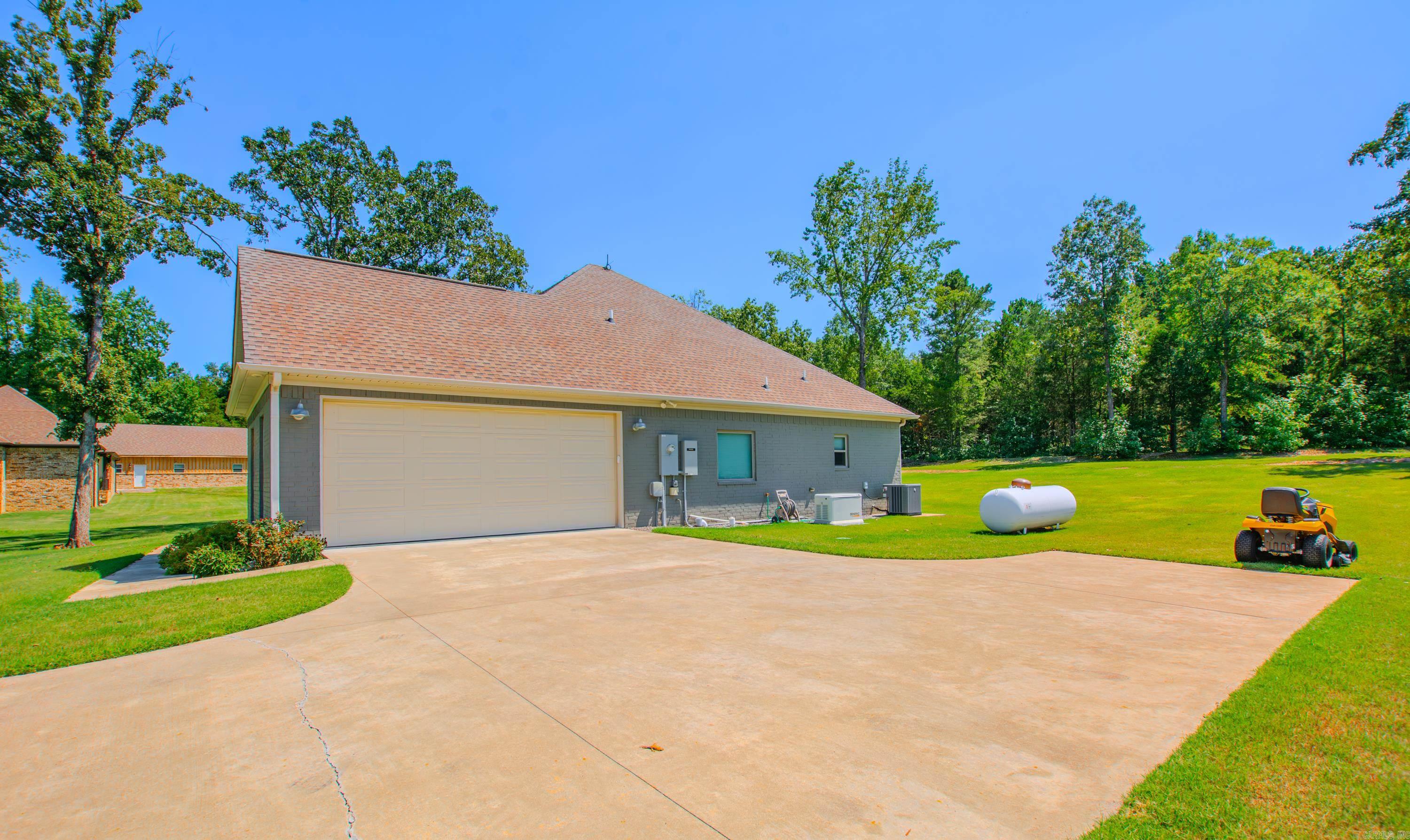 REYNOLDS PARK PLACE - Residential