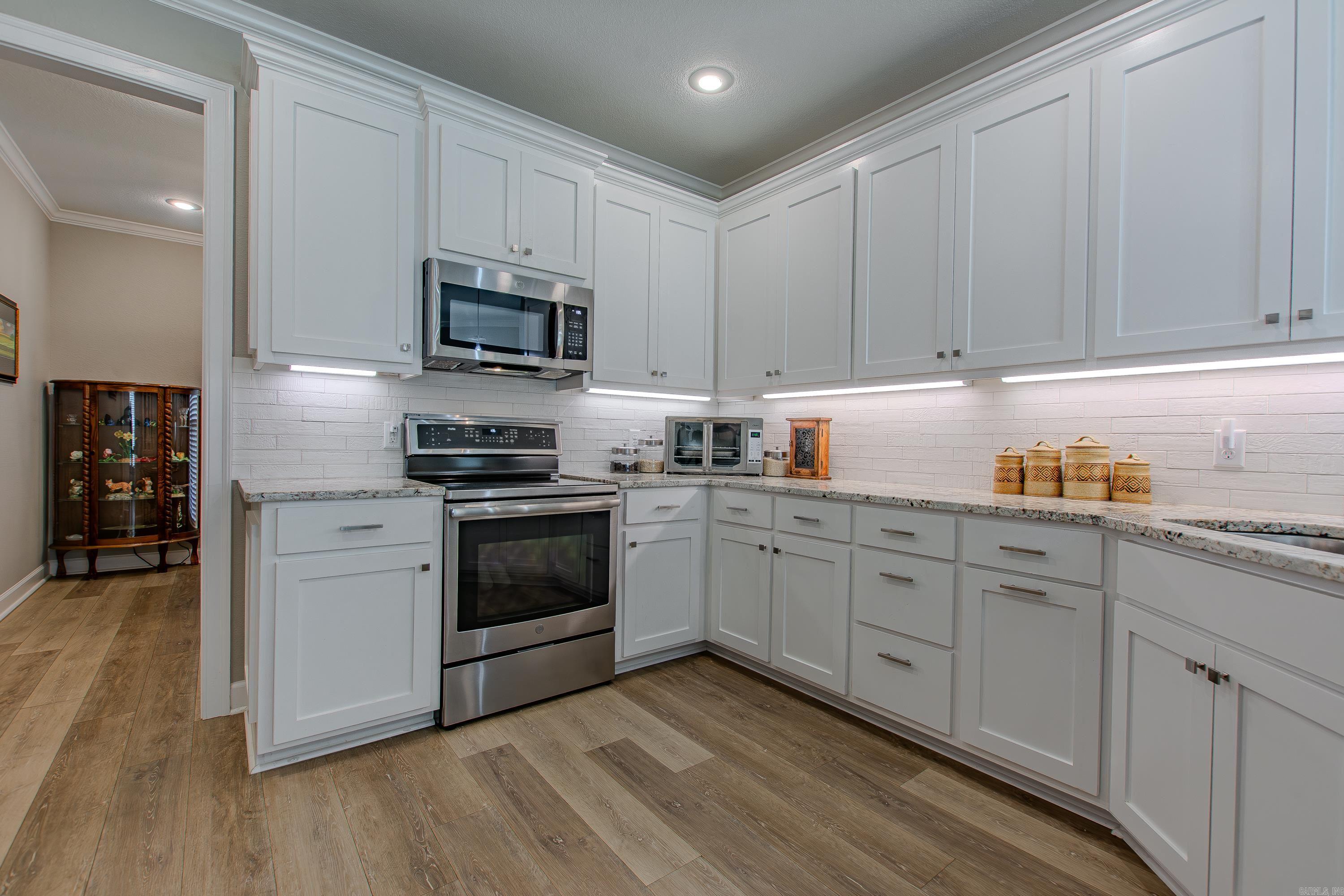 REYNOLDS PARK PLACE - Residential