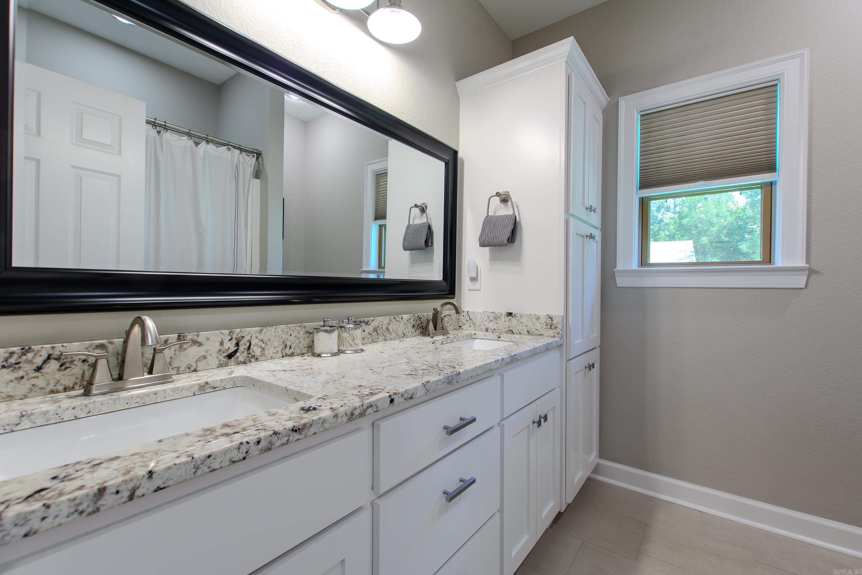 REYNOLDS PARK PLACE - Residential