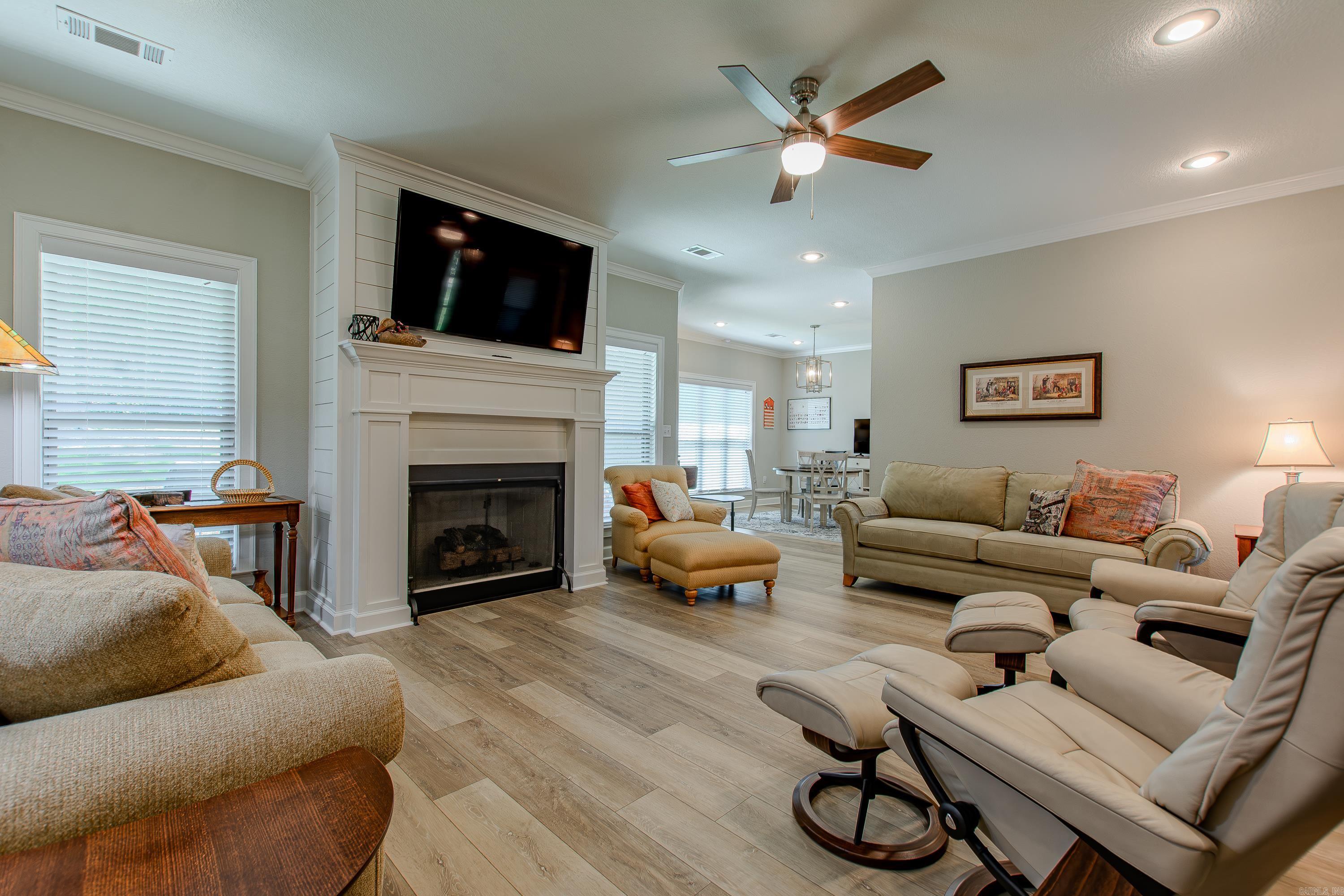 REYNOLDS PARK PLACE - Residential