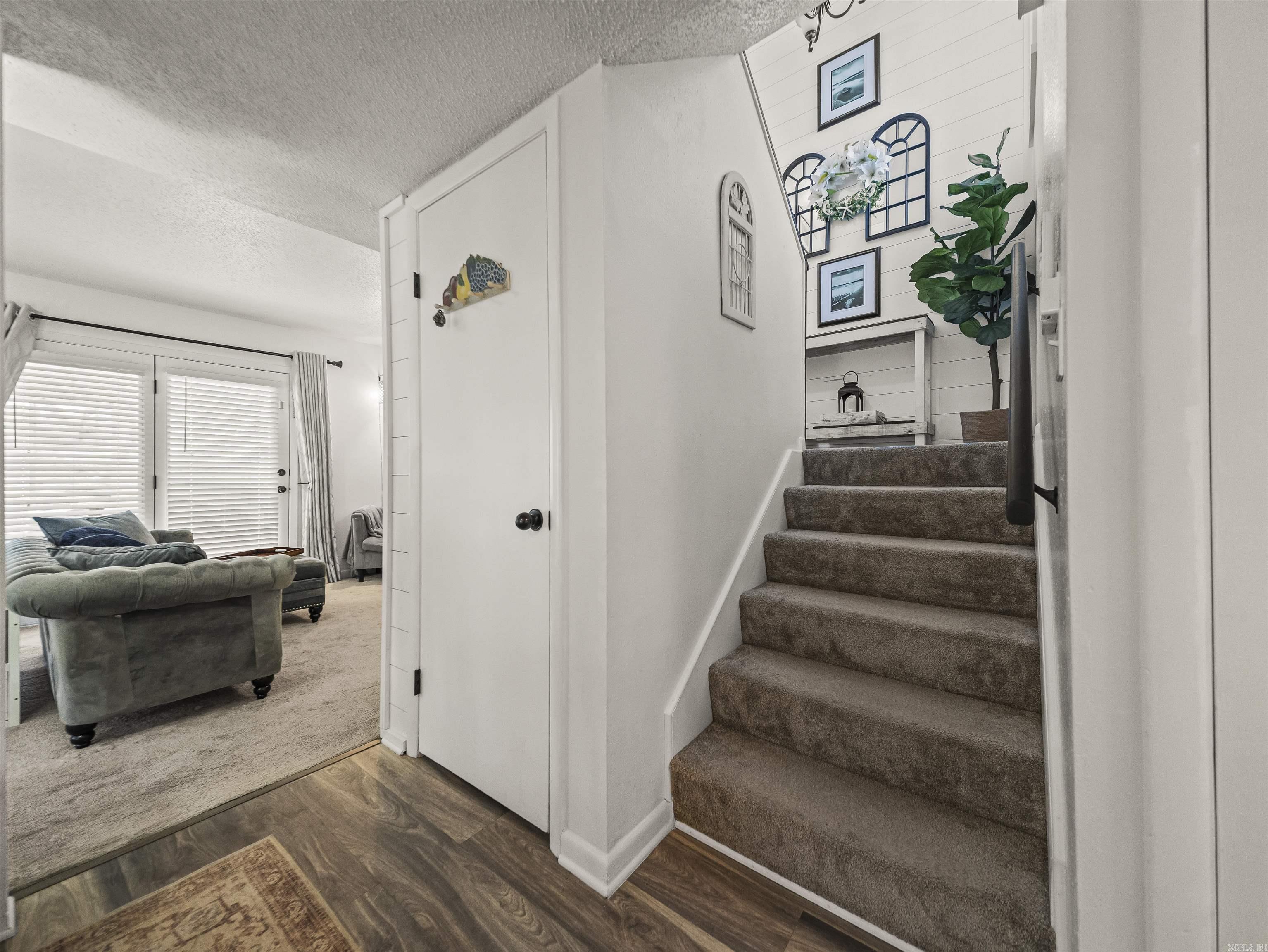 Desoto Courts Townhouse 1 - Residential