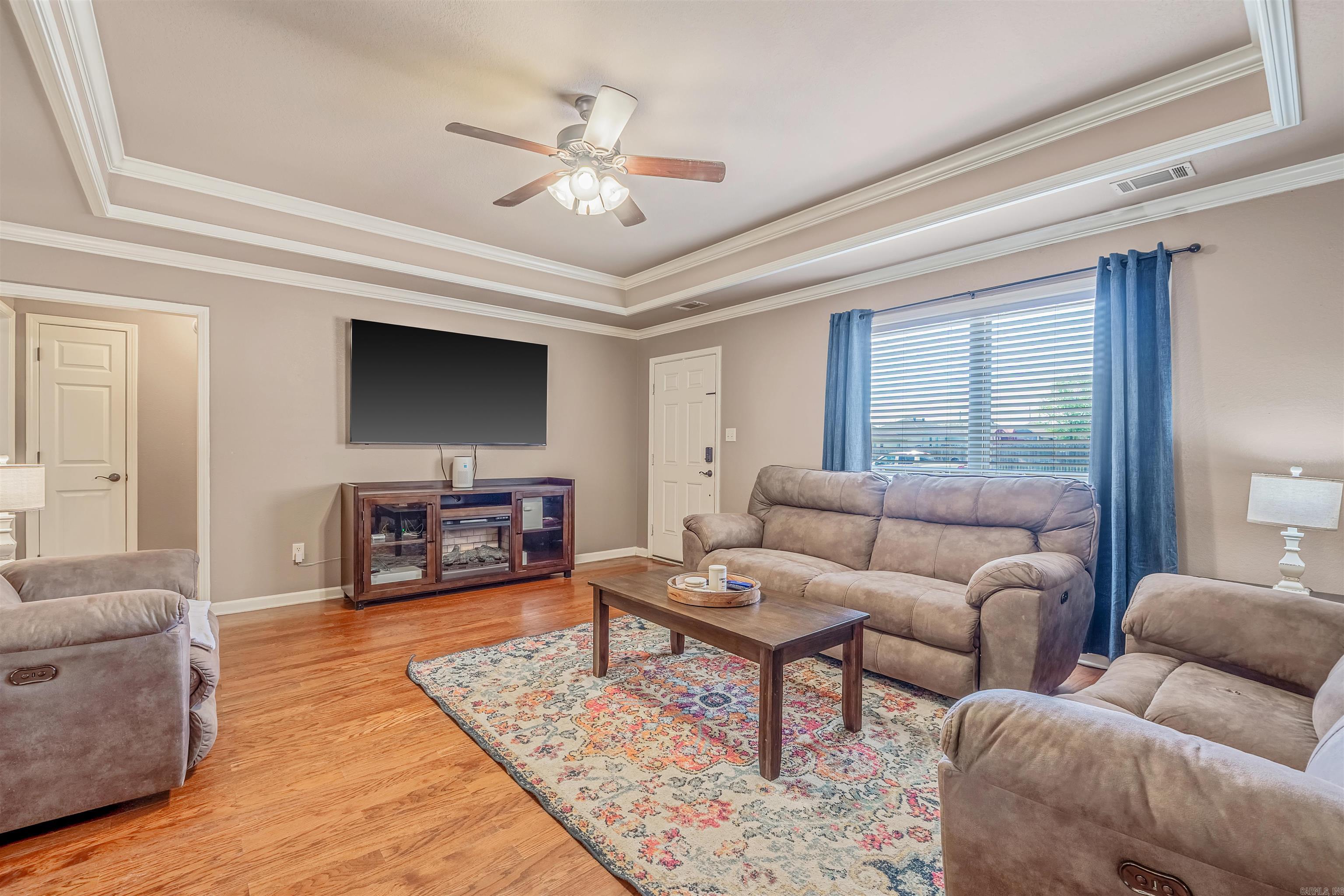 CROSS CREEK - Residential