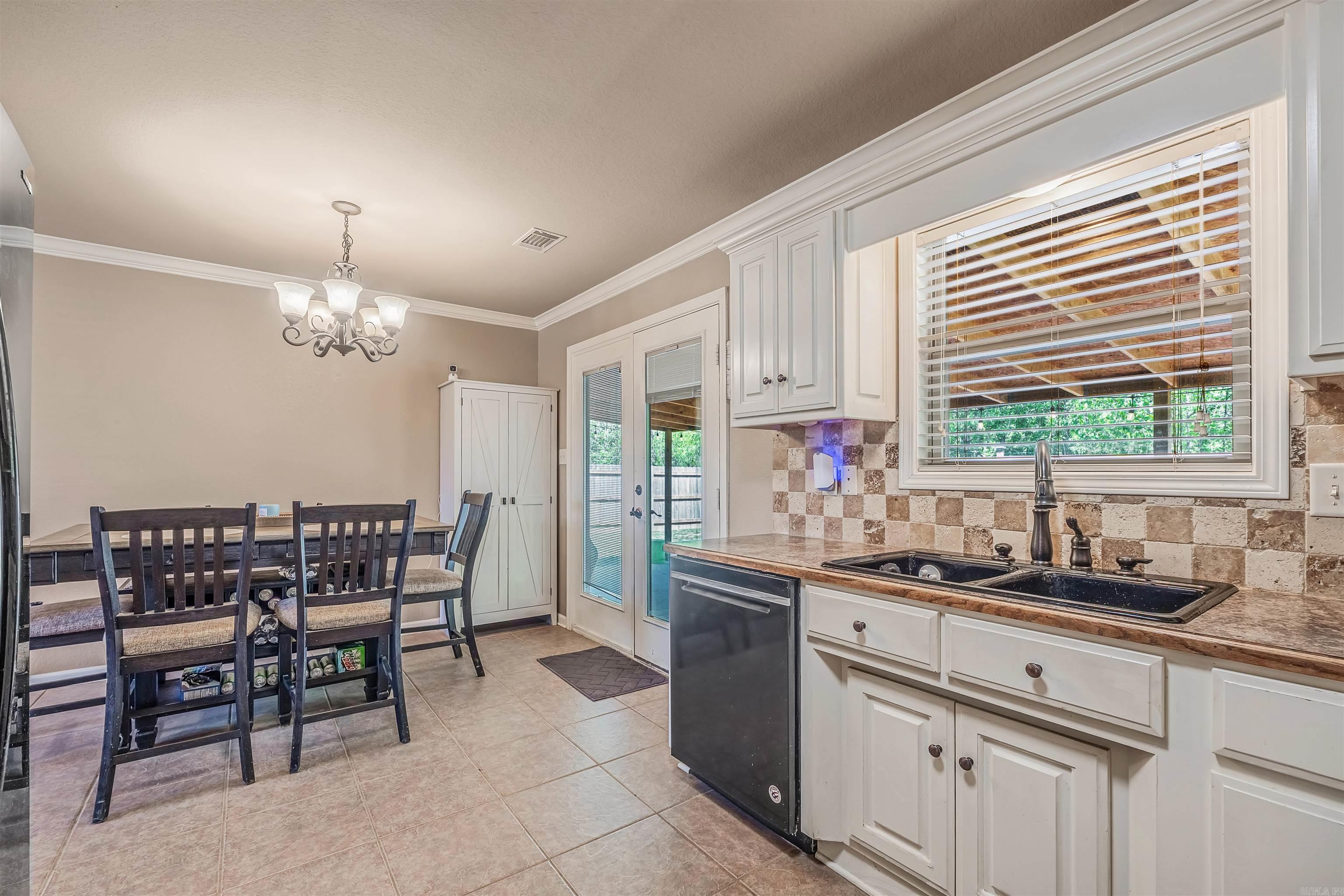 CROSS CREEK - Residential