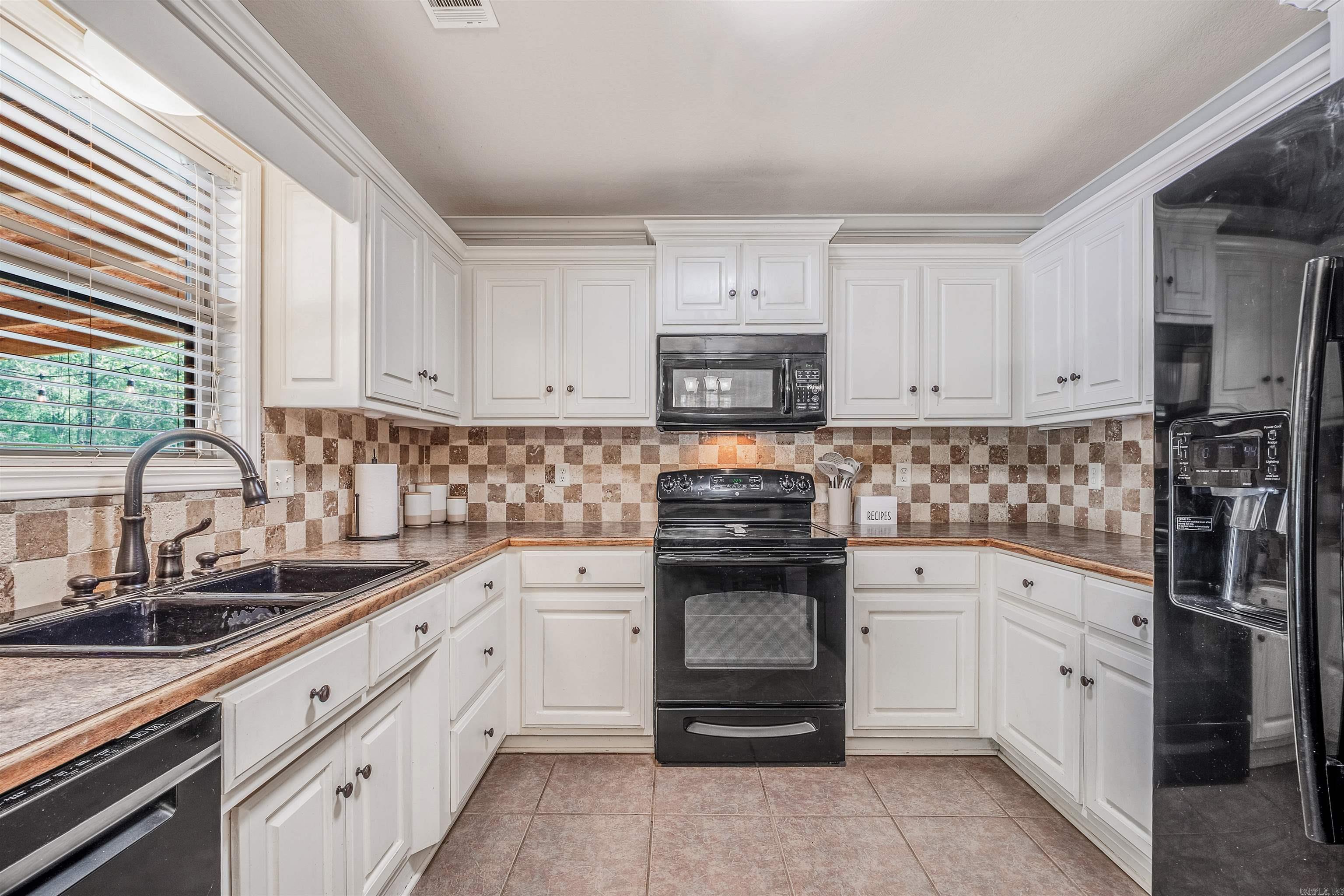 CROSS CREEK - Residential