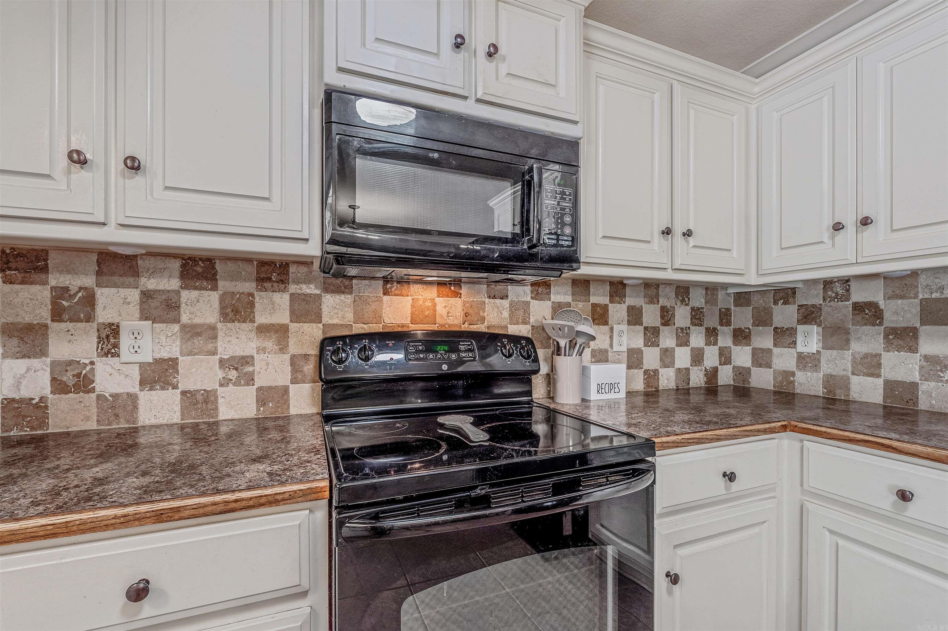 CROSS CREEK - Residential