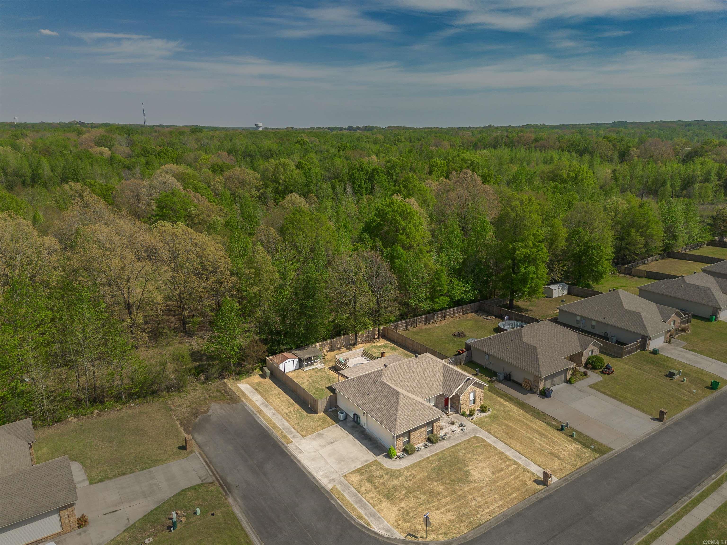 CROSS CREEK - Residential