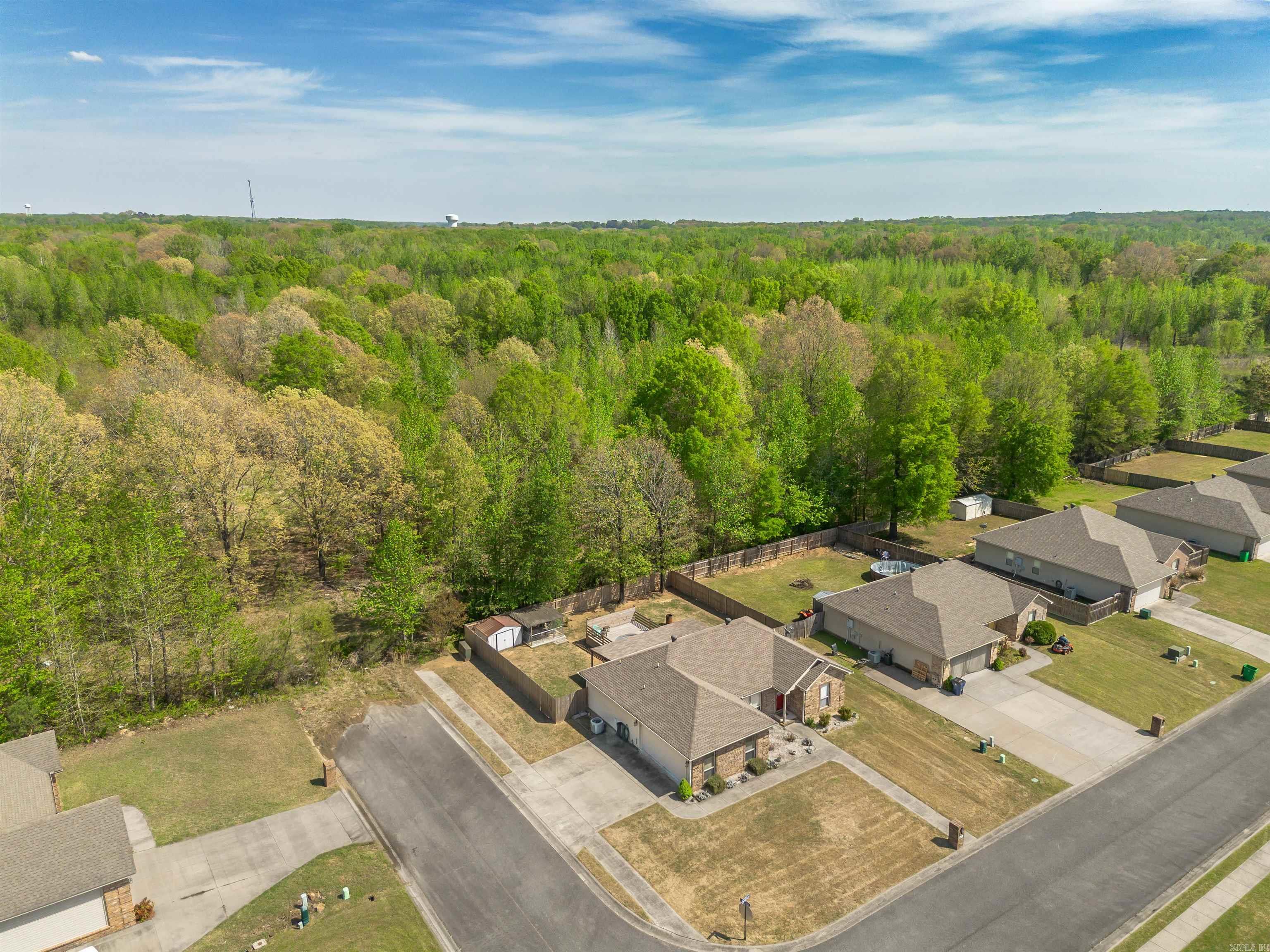 CROSS CREEK - Residential