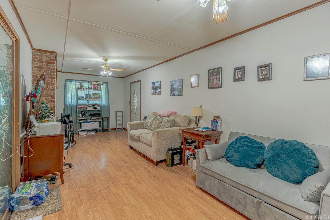 VEGAS SECOND - Residential