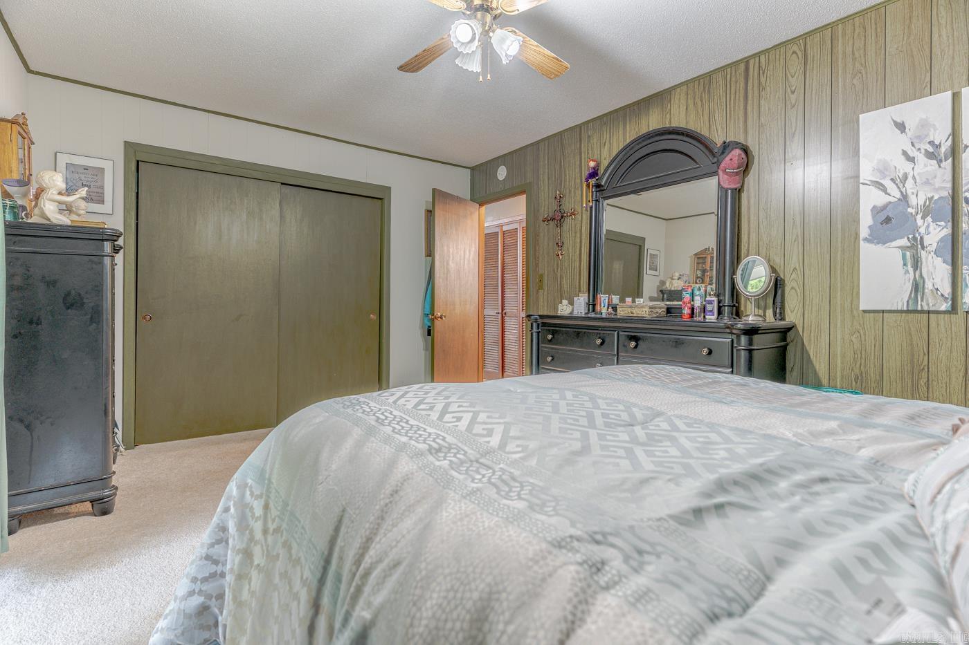 VEGAS SECOND - Residential