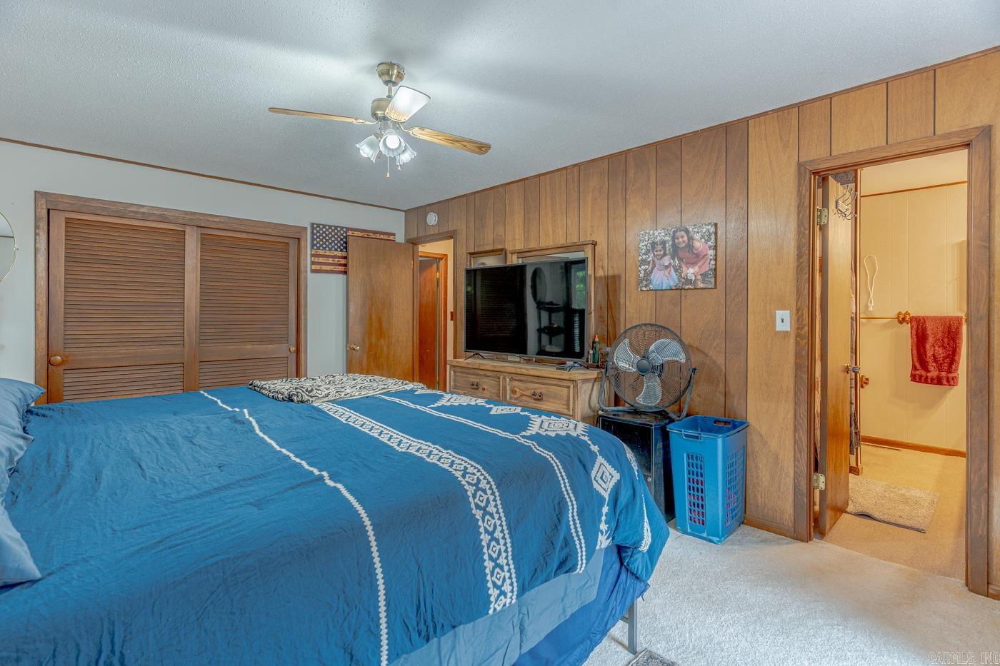 VEGAS SECOND - Residential