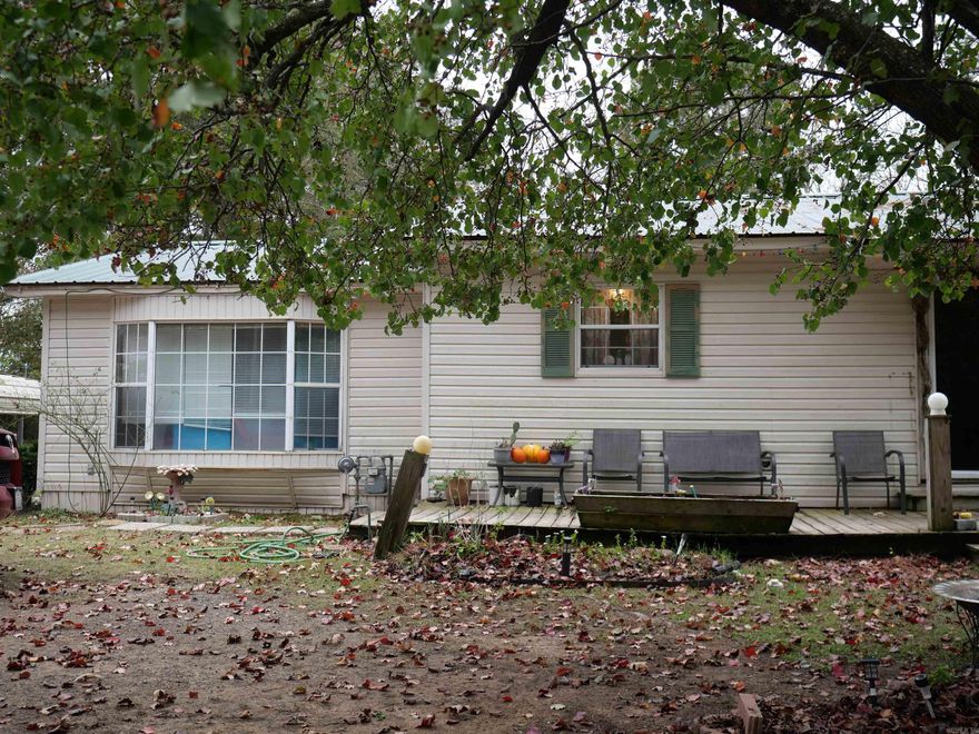 Move in Ready  3-bedroom, 2-bath home offering 1,361 sq. ft. of comfortable living space. Whether you’re a first-time buyer or an investor seeking a smart addition to your portfolio, this property checks all the boxes!  Step inside and enjoy a cozy, well-maintained layout with plenty of room to grow. The primary bedroom features a relaxing jetted whirlpool tub, creating a spa-like retreat right at home. The property is move-in ready, giving you the perfect opportunity to settle in quickly or place a tenant with ease. This property comes with 4 lots 5A & 5B  4C & 4D  Located just minutes from the Prescott School District, this home offers convenience, affordability, and long-term value.  Perfect as a starter home or investment property SOLD AS IS