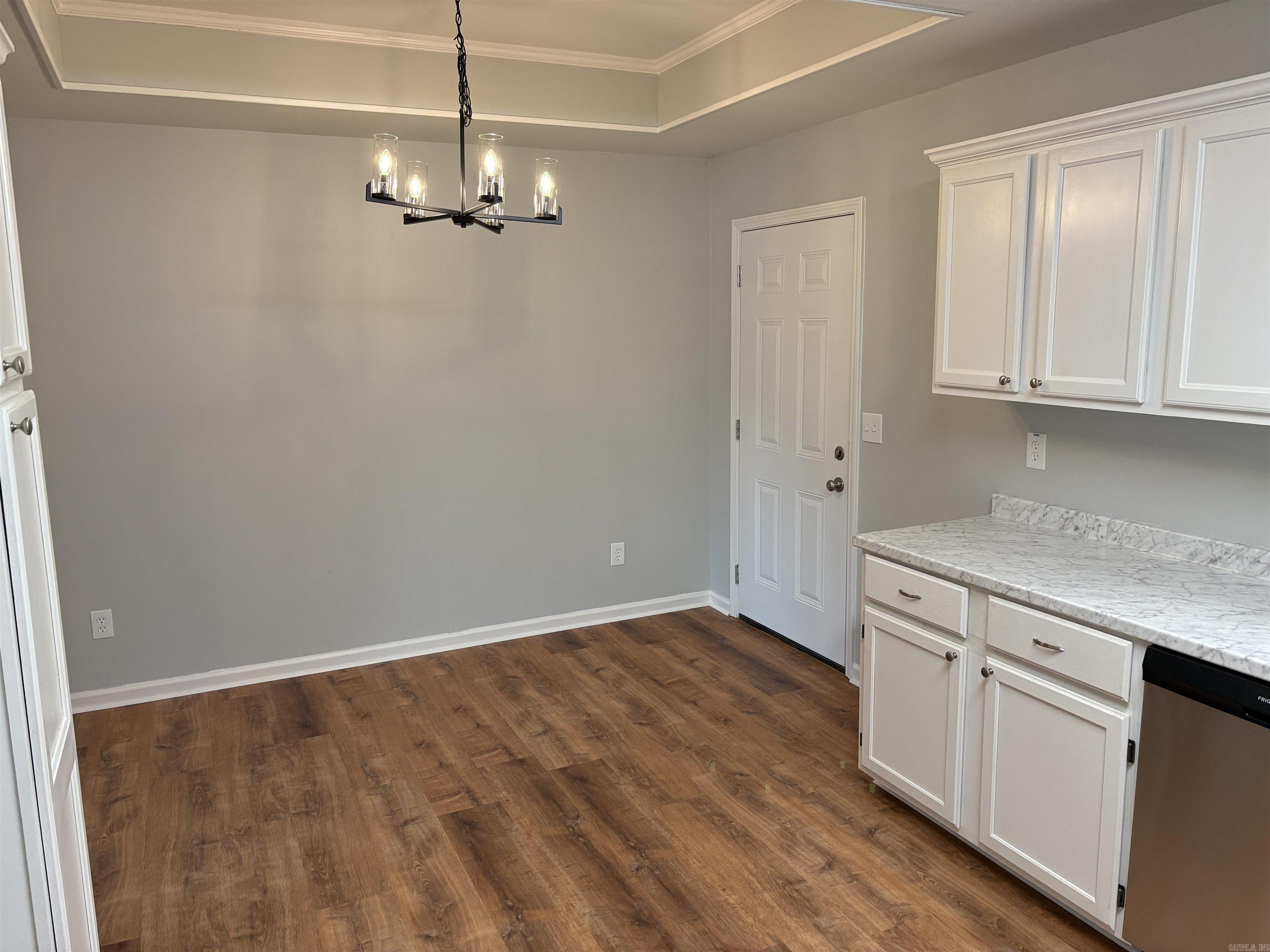 DOVE CREEK - Residential