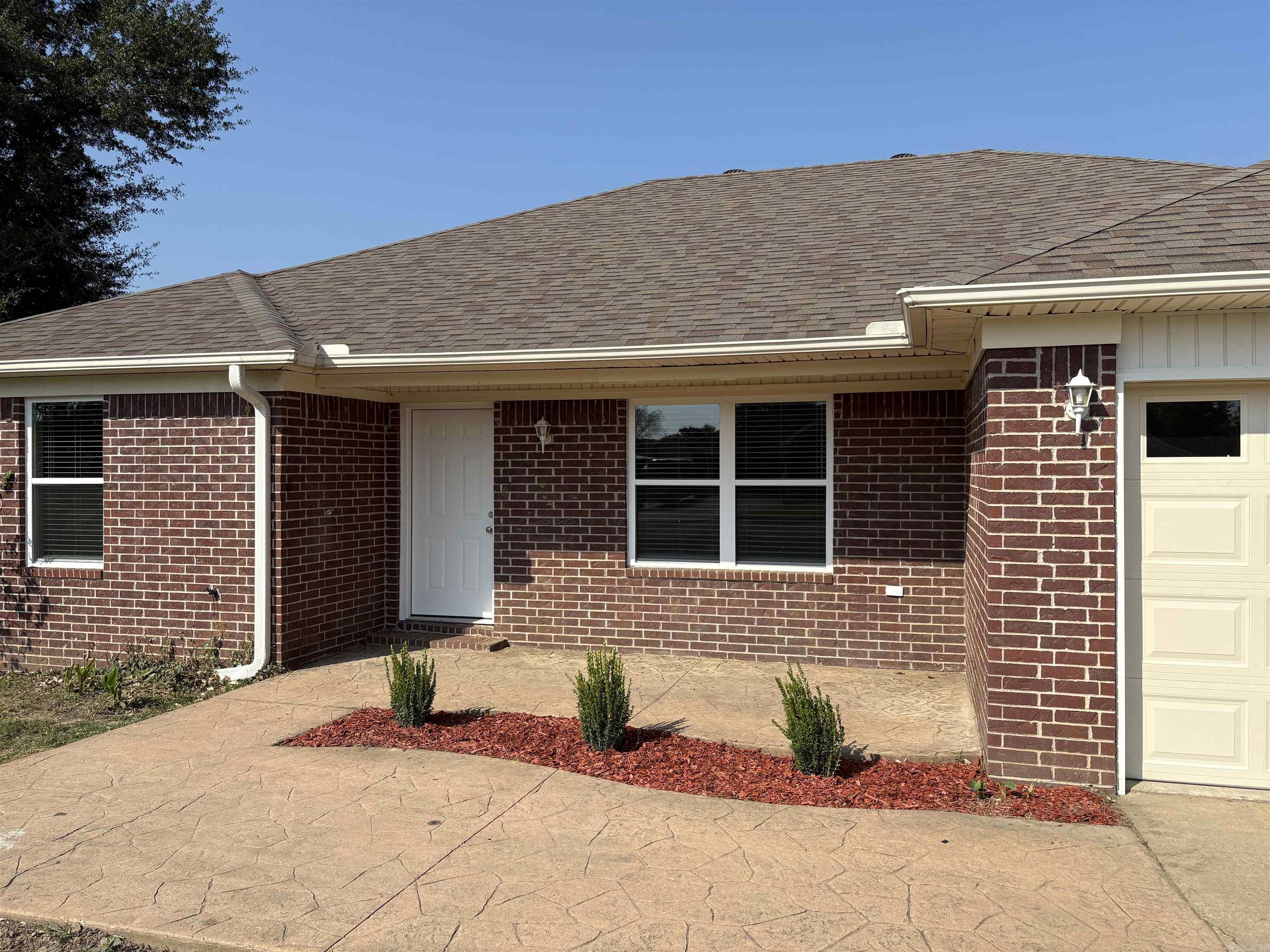 DOVE CREEK - Residential