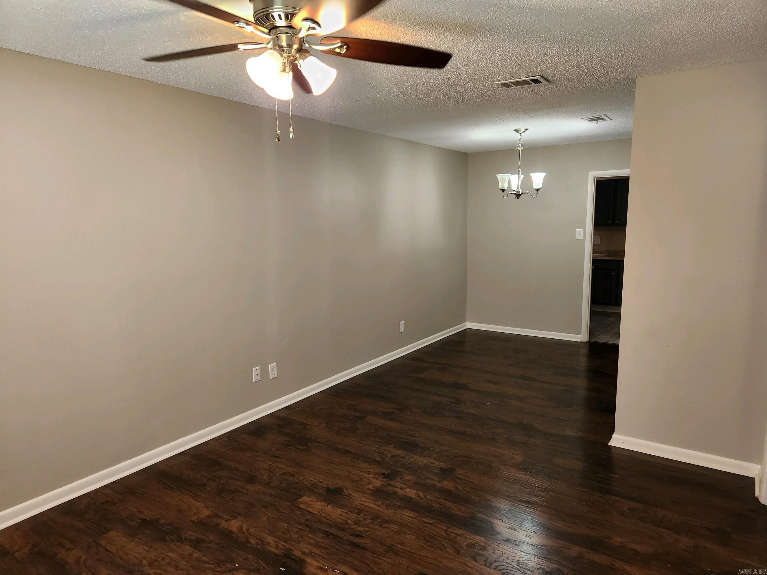 STONEWALL - Residential