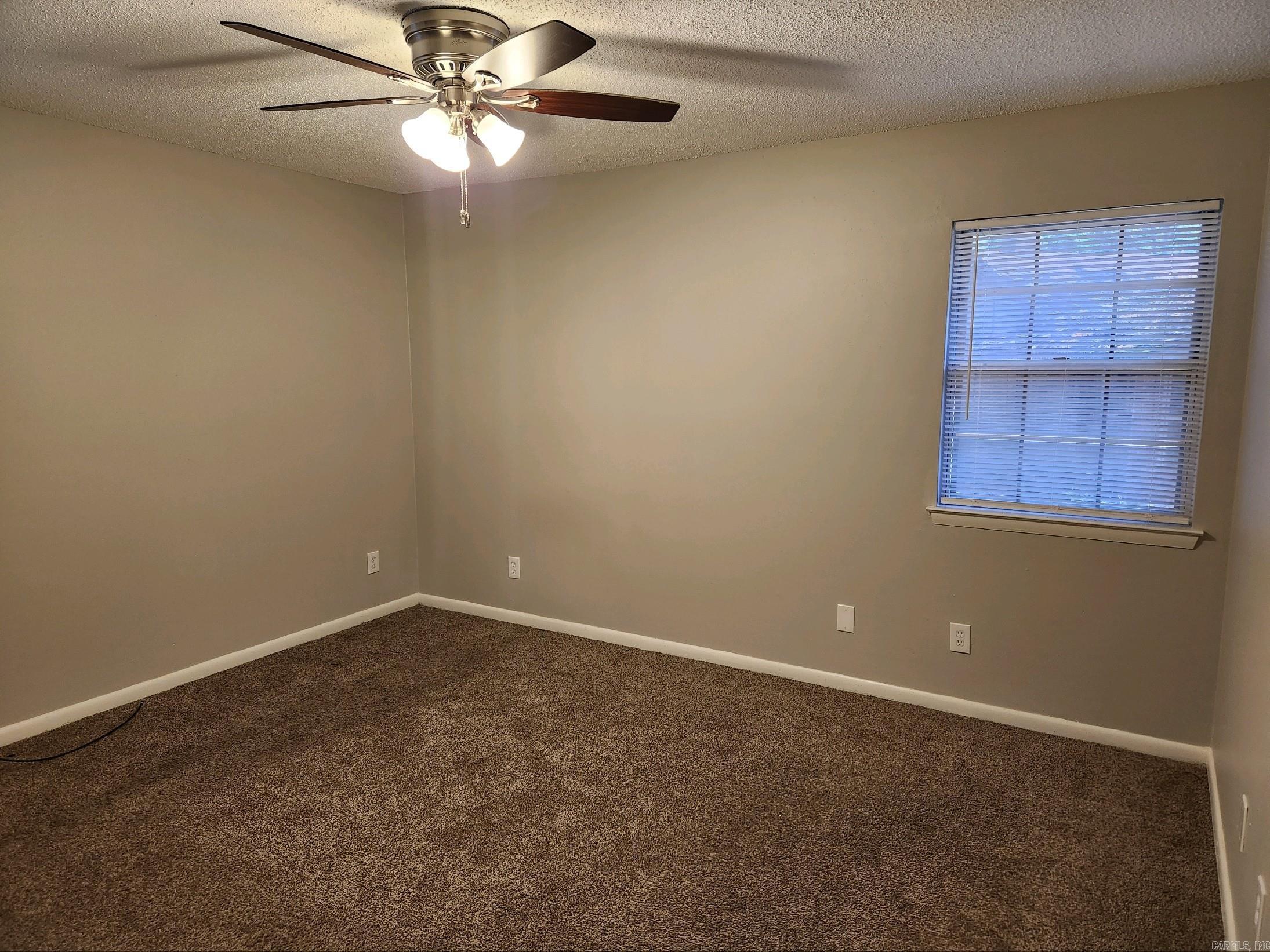 STONEWALL - Residential