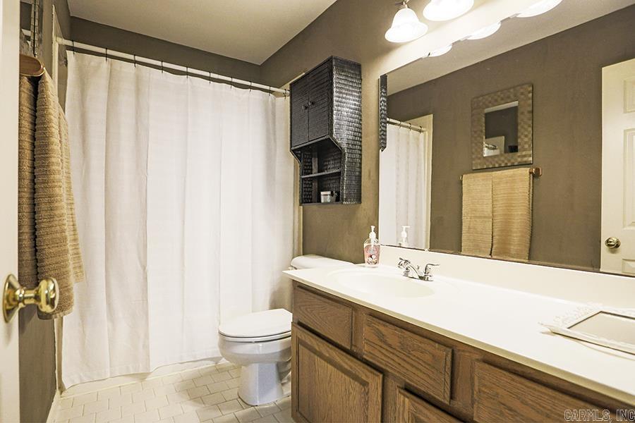 LEAWOOD COVE ADDN - Residential