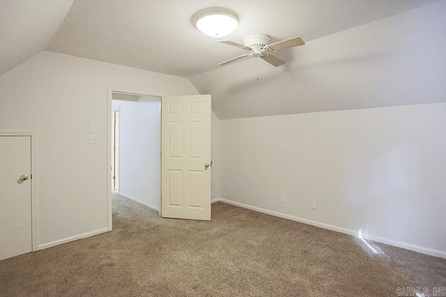 LEAWOOD COVE ADDN - Residential