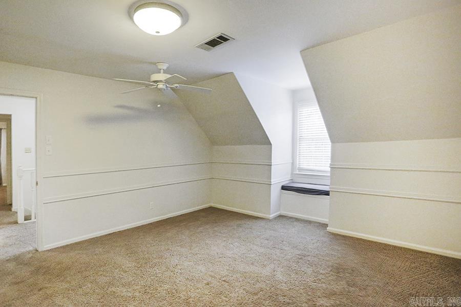 LEAWOOD COVE ADDN - Residential