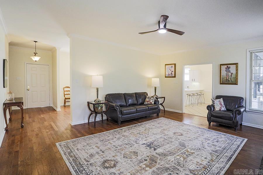 LEAWOOD COVE ADDN - Residential