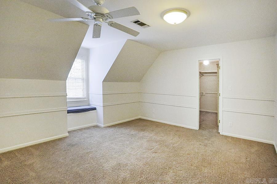 LEAWOOD COVE ADDN - Residential