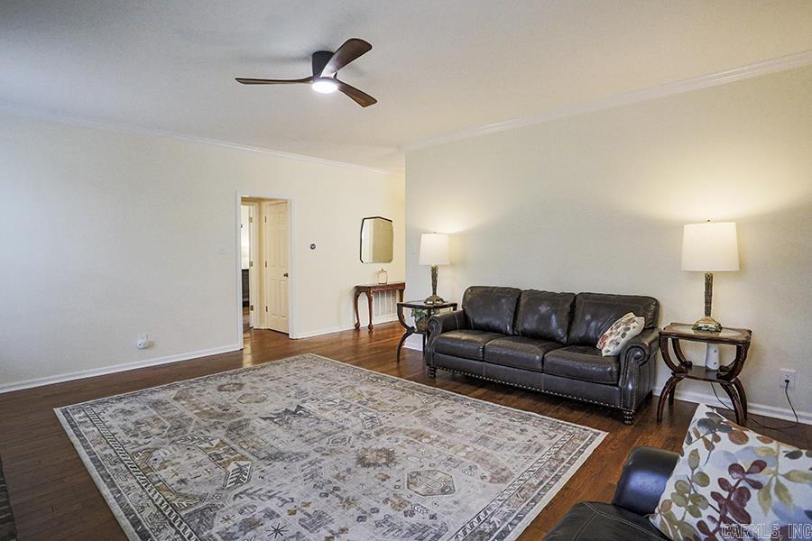 LEAWOOD COVE ADDN - Residential