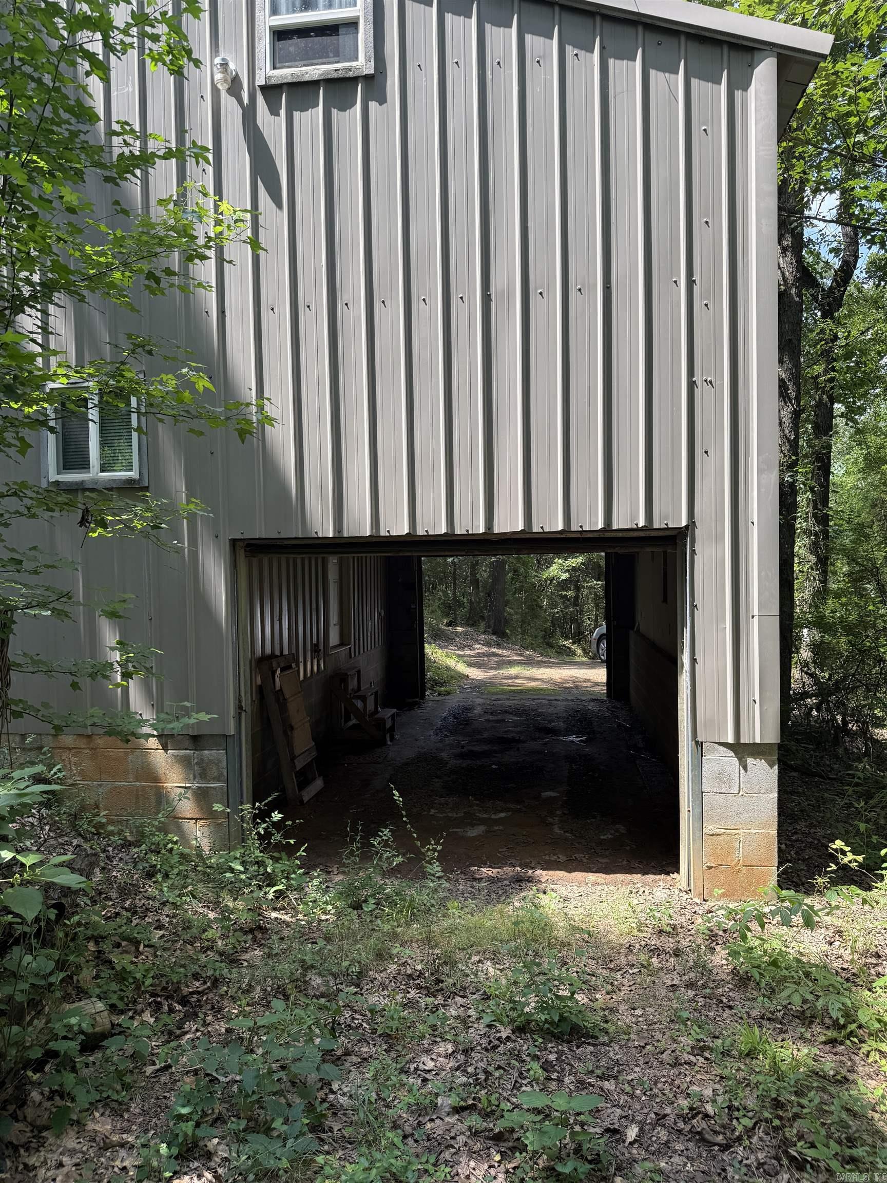 Metes & Bounds - Land