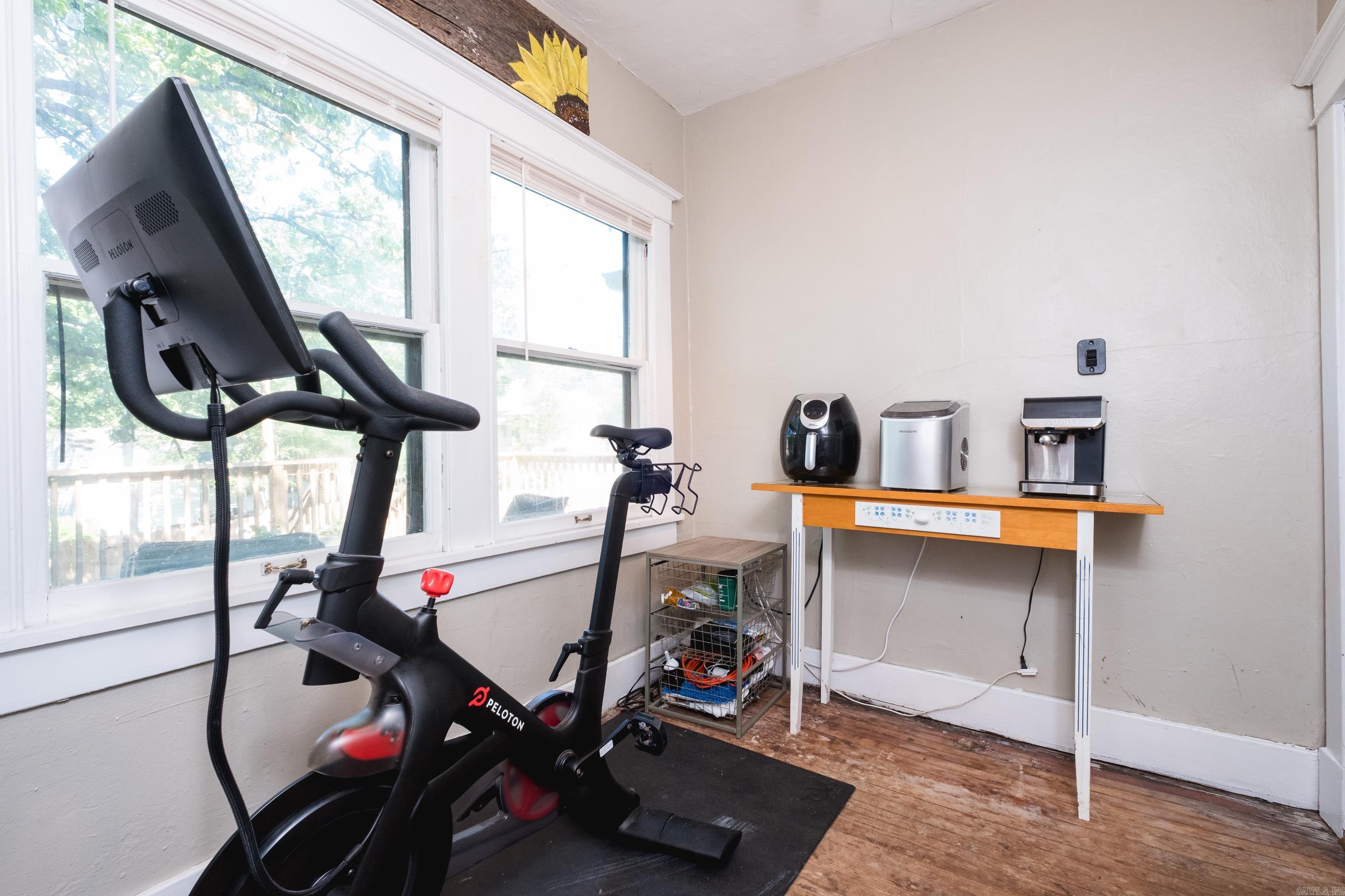 YOUNGS PARK - Residential